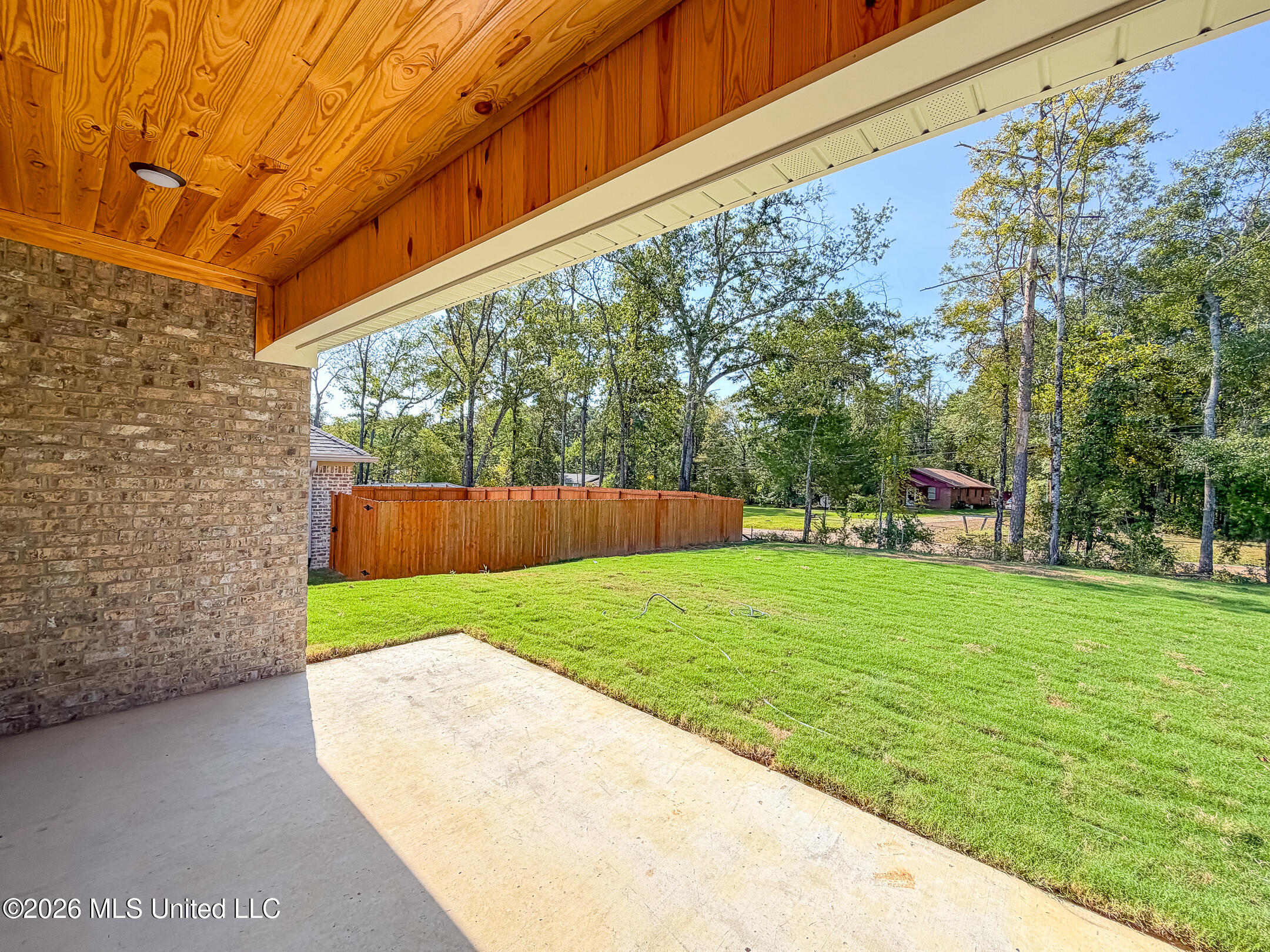 999 Riverside Lane Property Photo 18