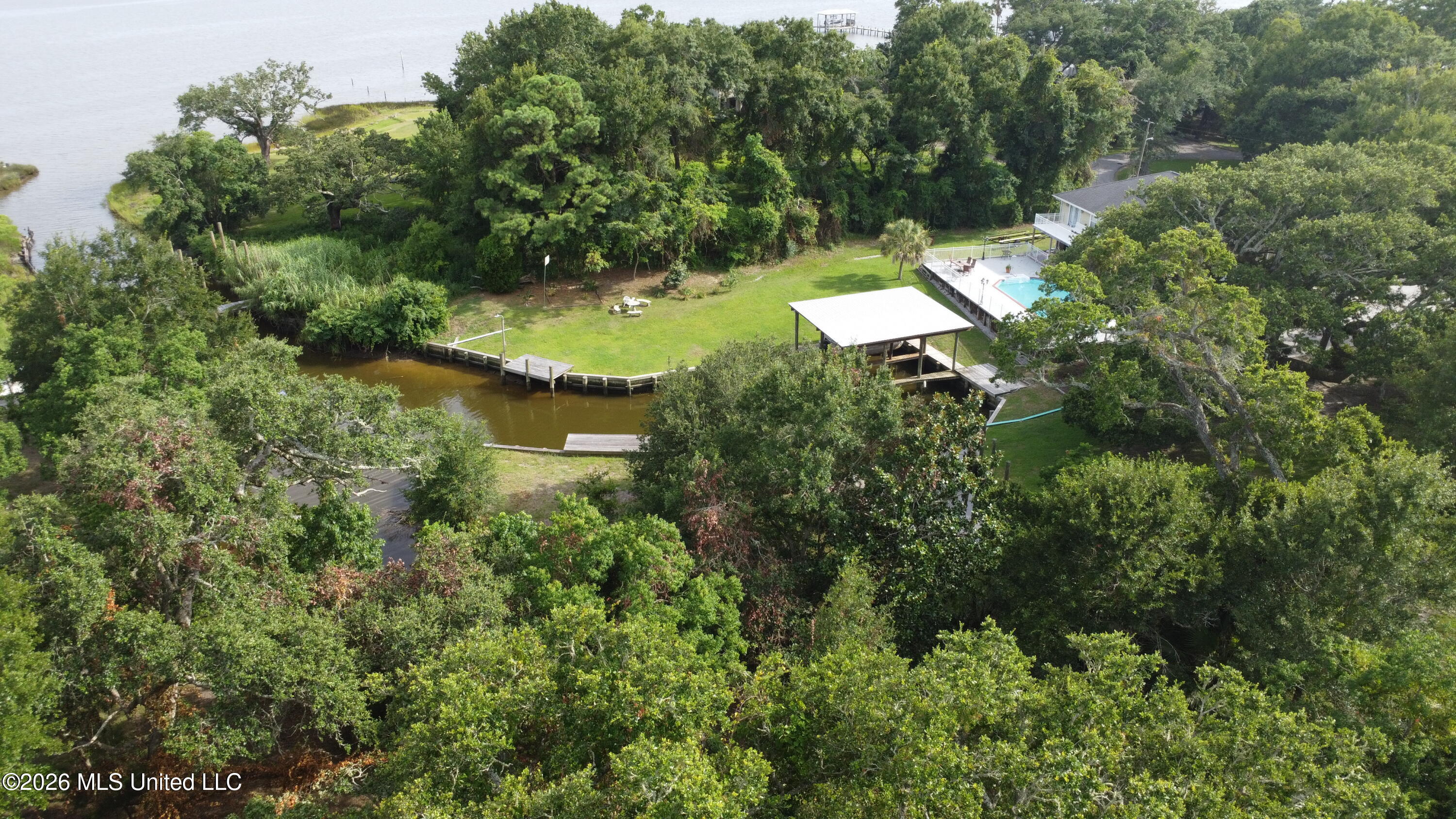 839 Graveline Road Property Photo 2