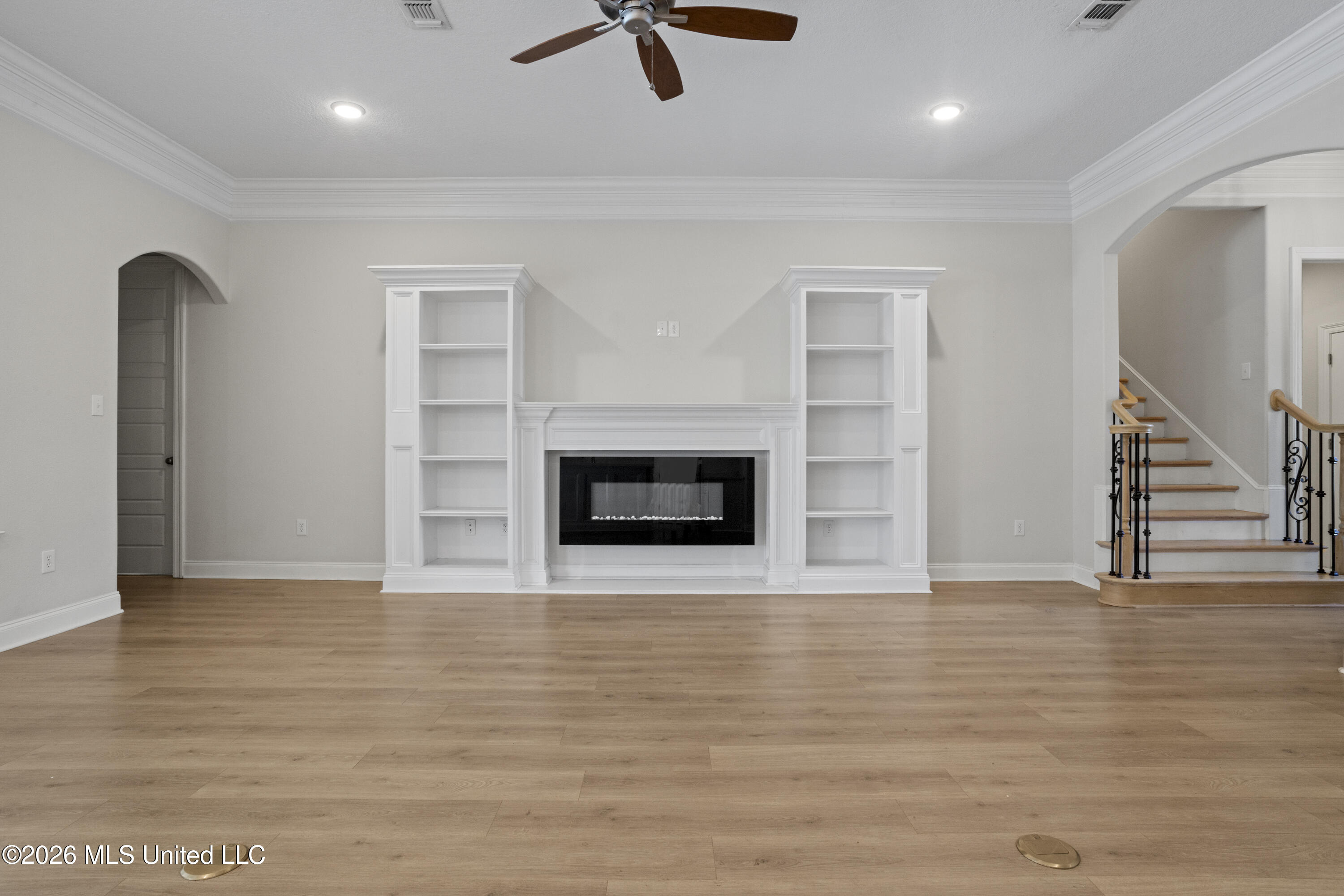 101 Spanish Cove Drive Property Photo 12