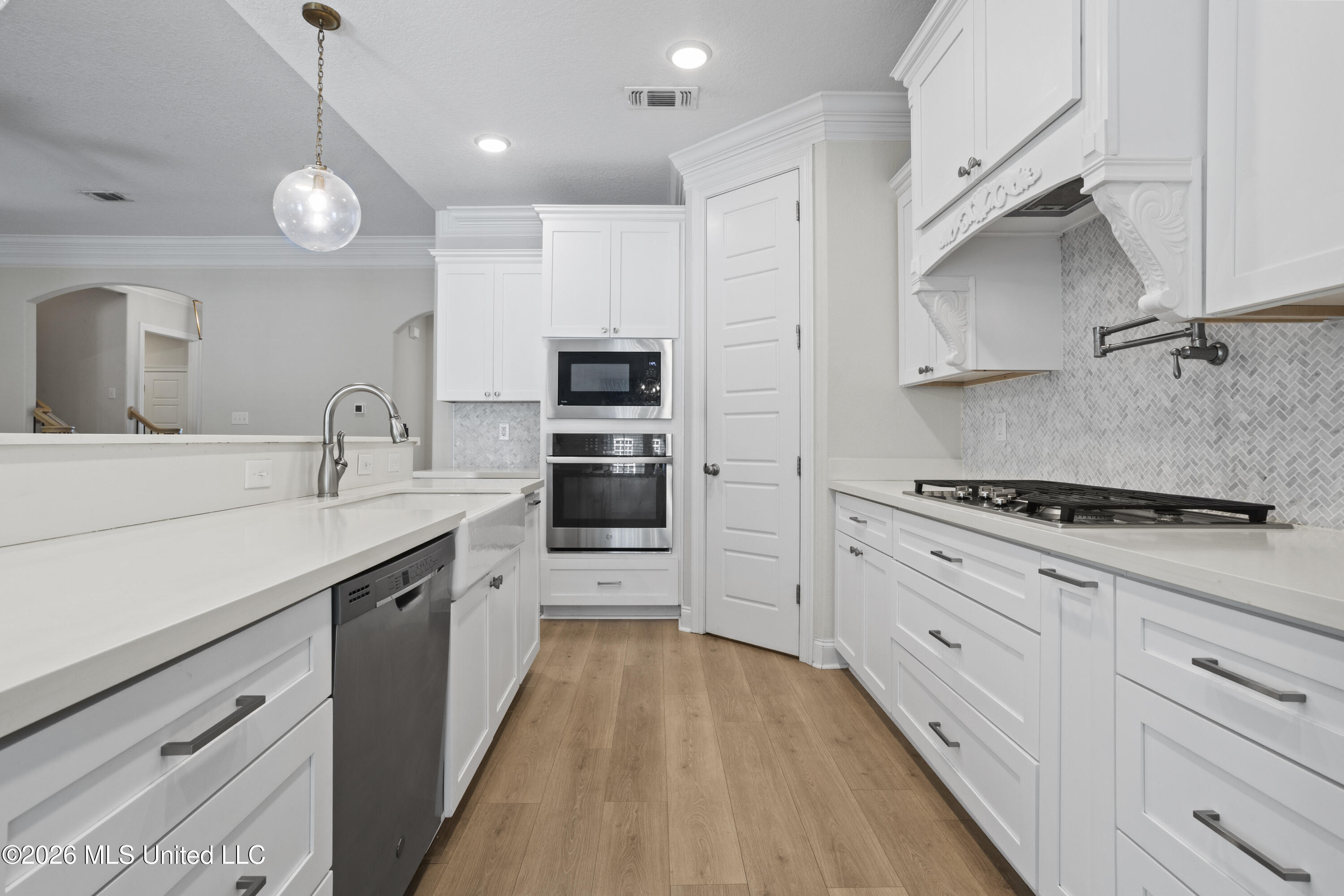 101 Spanish Cove Drive Property Photo 18