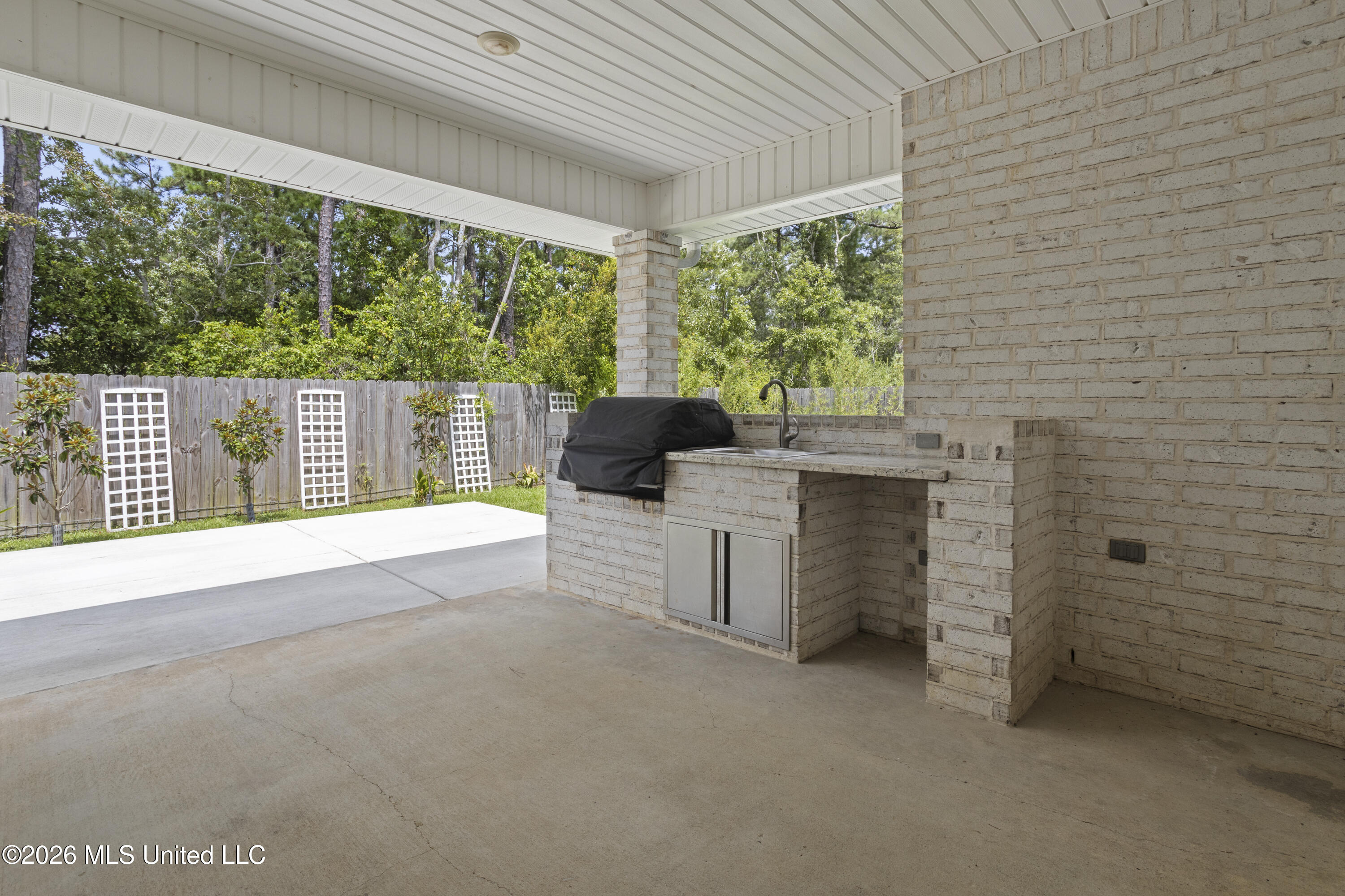 101 Spanish Cove Drive Property Photo 44