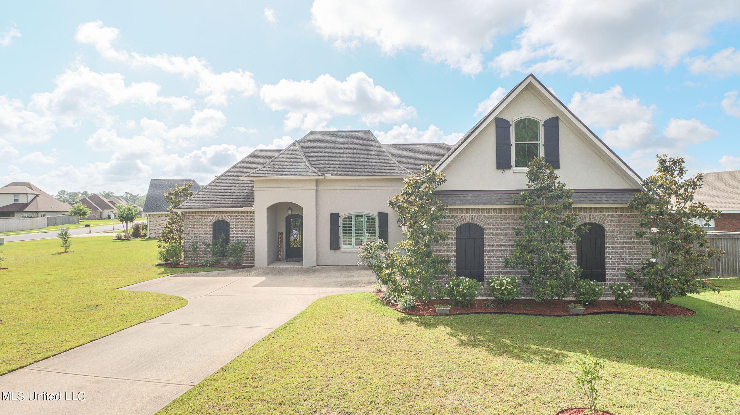 2939 Cypress Creek Drive Property Photo 1