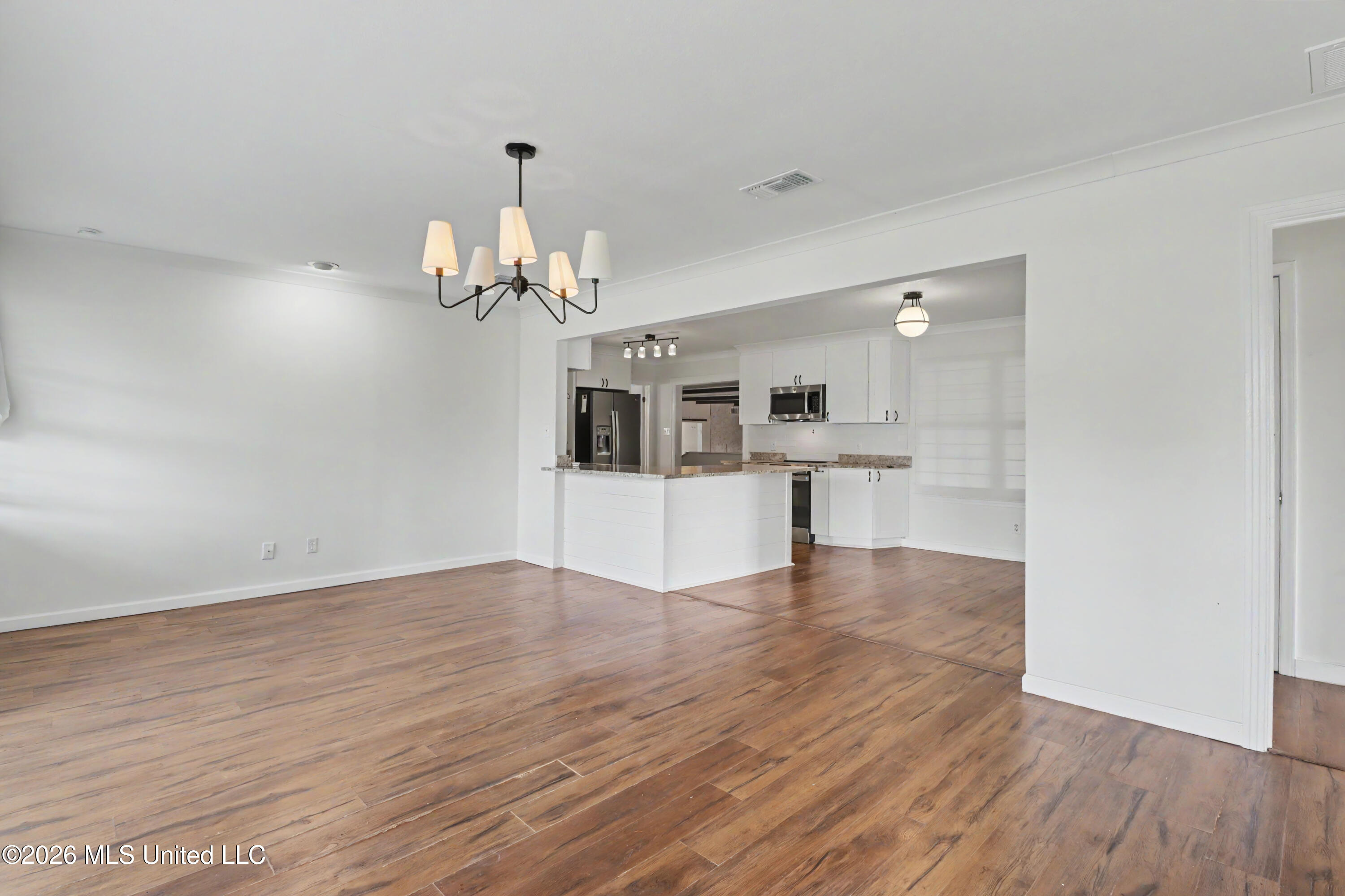 317 42nd Street Property Photo 5