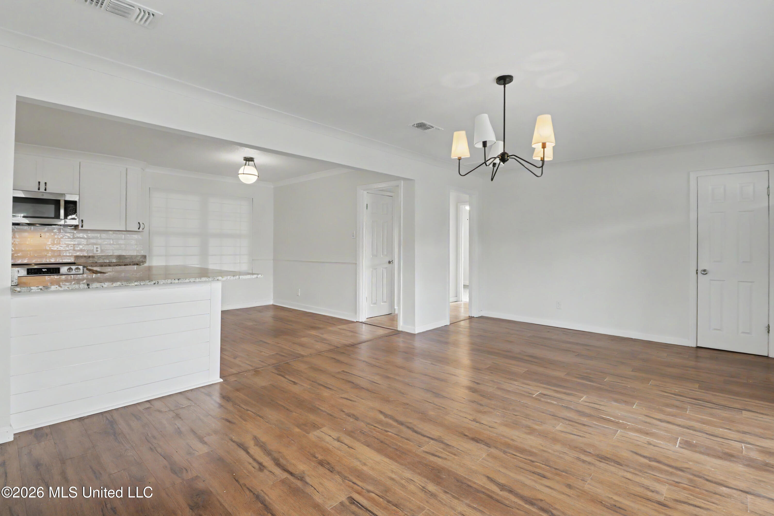 317 42nd Street Property Photo 6
