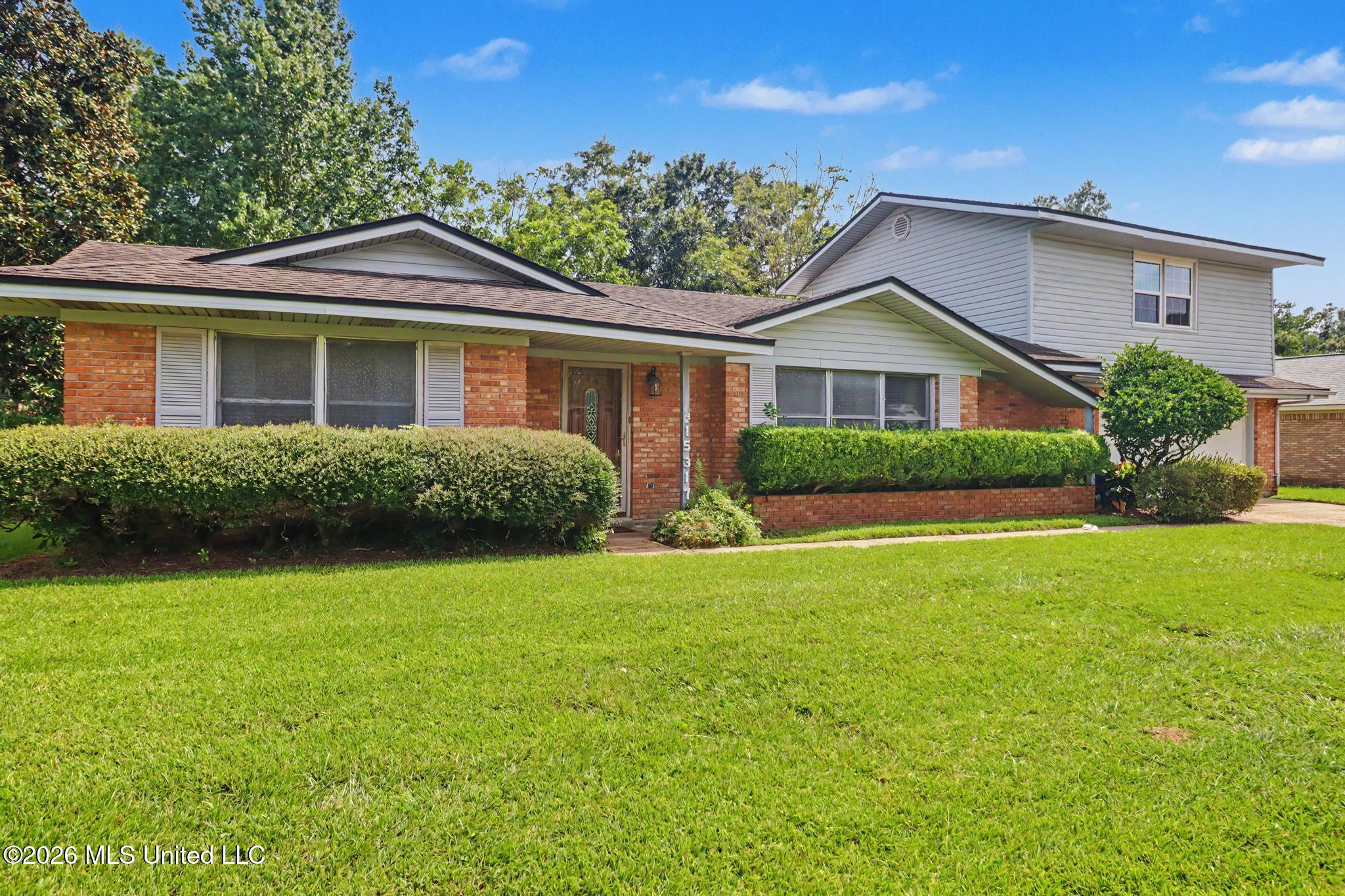 15317 N Parkwood Drive Property Photo 24