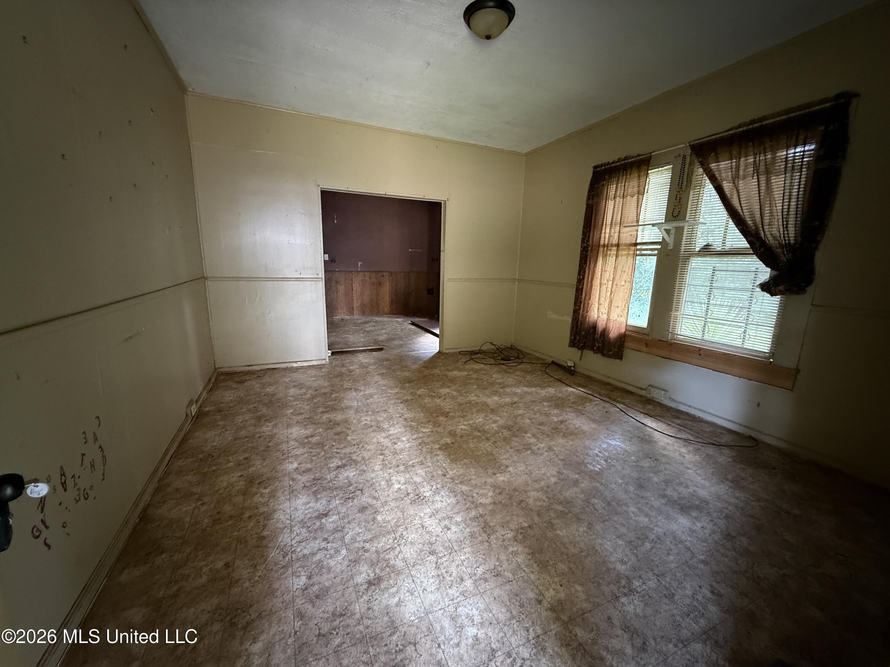 920 Howe Street Property Photo 5