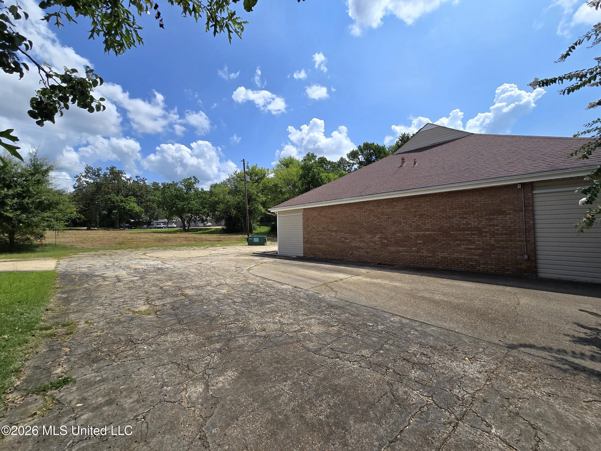 396 Brookhaven Street Property Photo 17