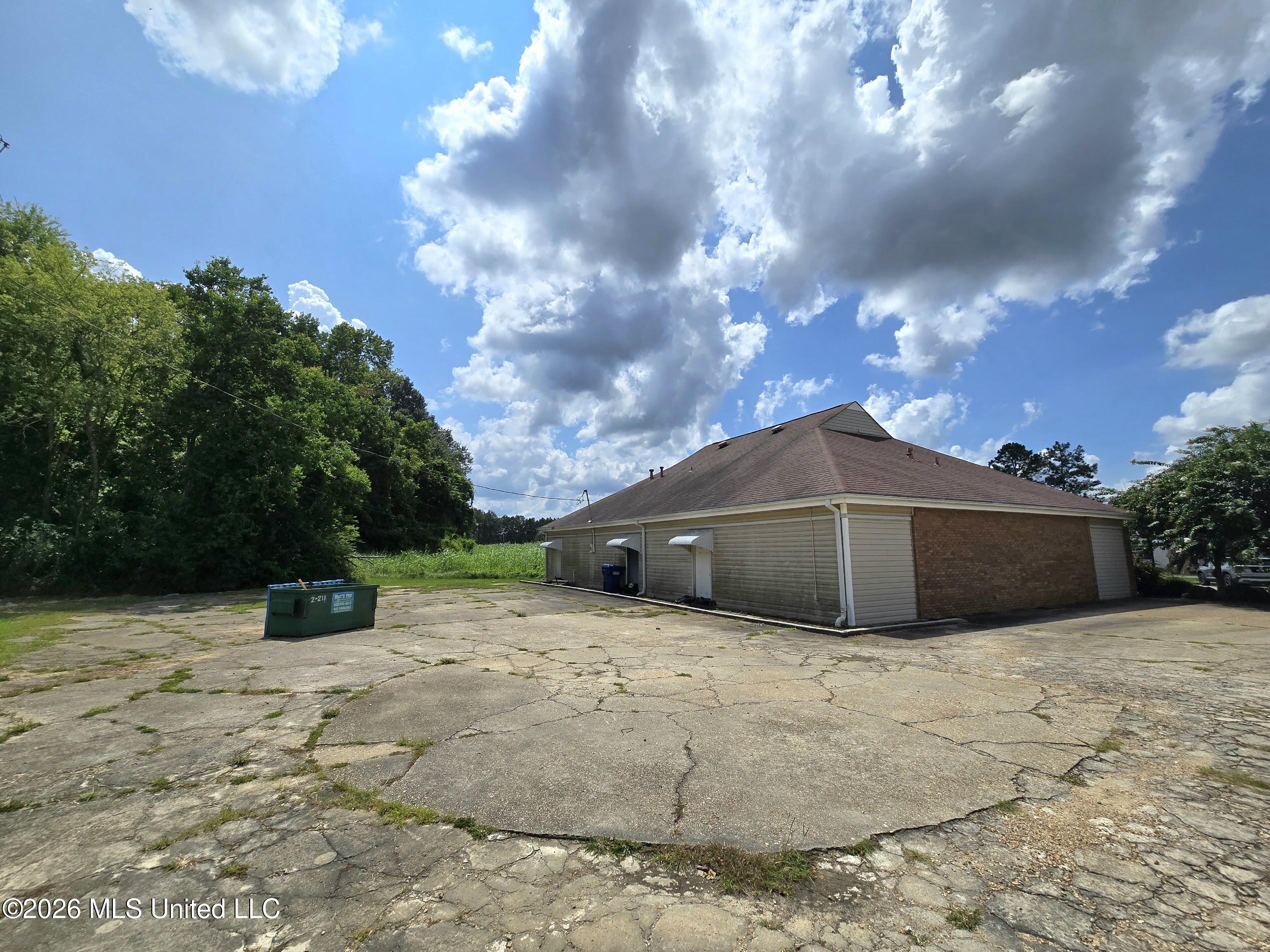 396 Brookhaven Street Property Photo 18