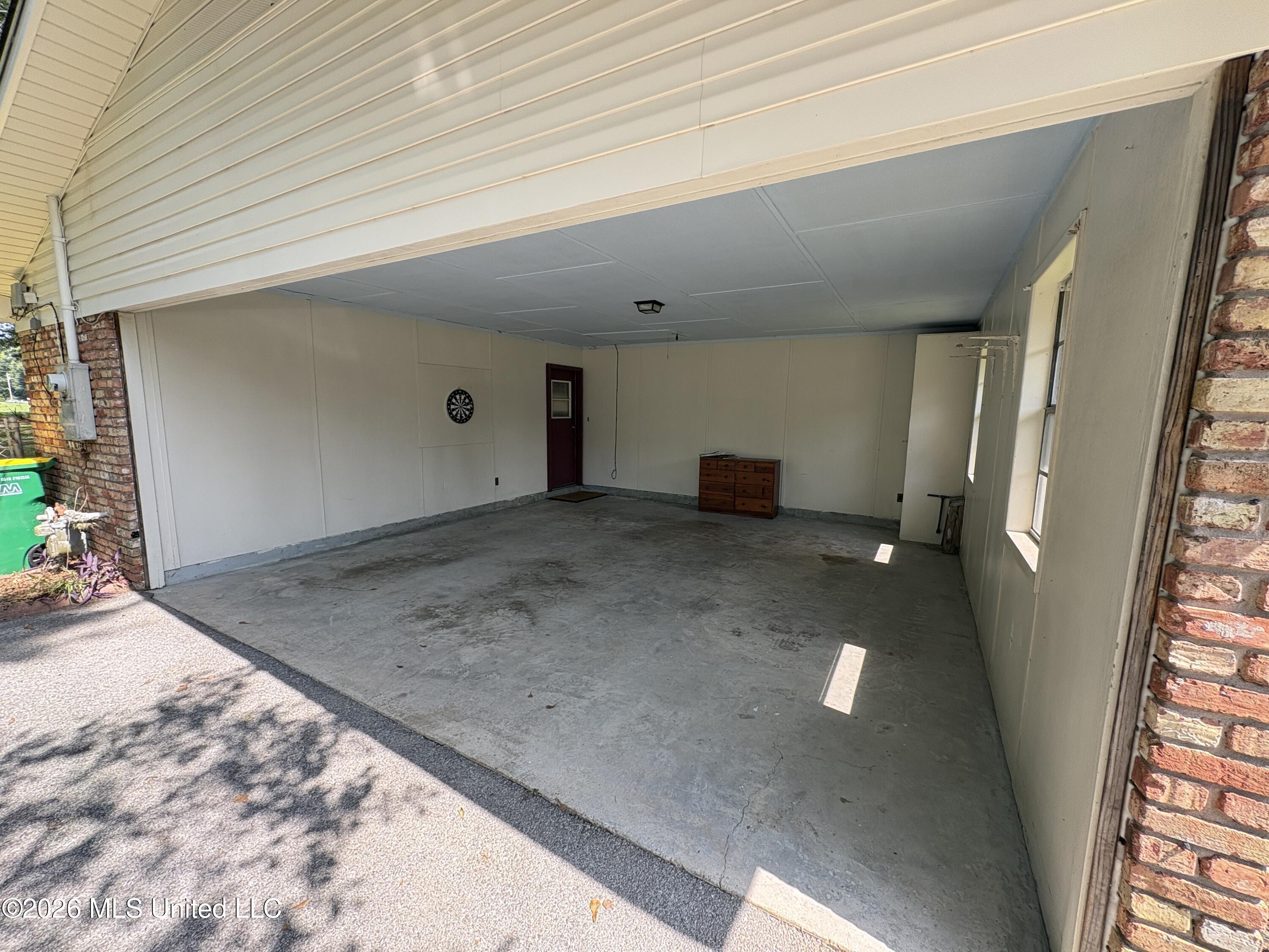 9417 Freeland Street Property Photo 4