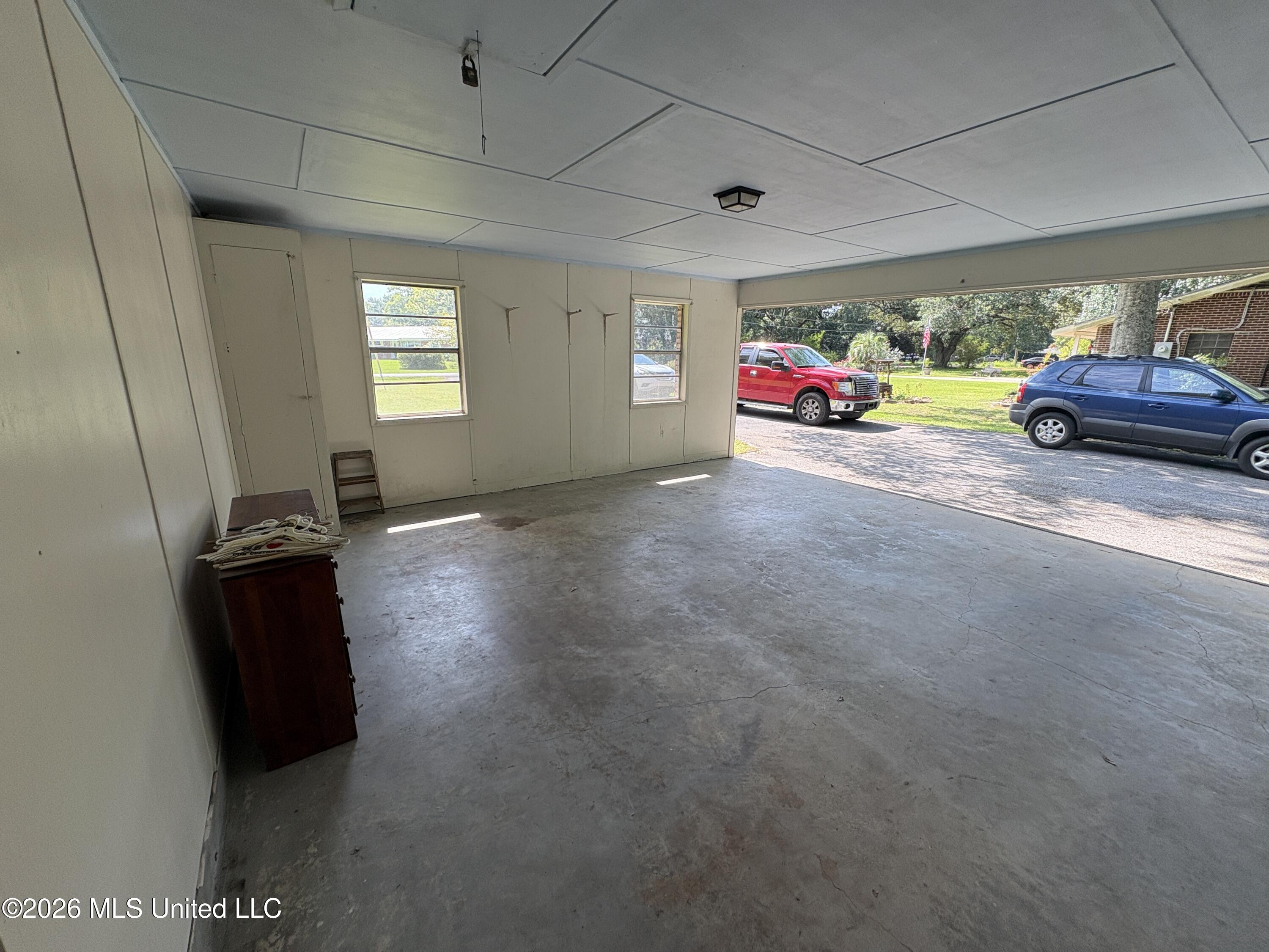9417 Freeland Street Property Photo 5