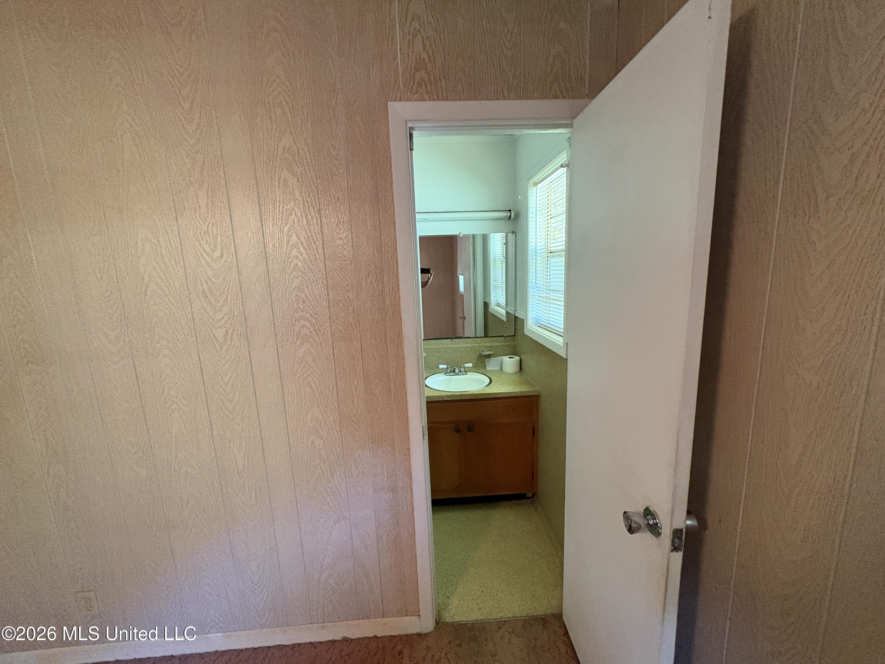 9417 Freeland Street Property Photo 10