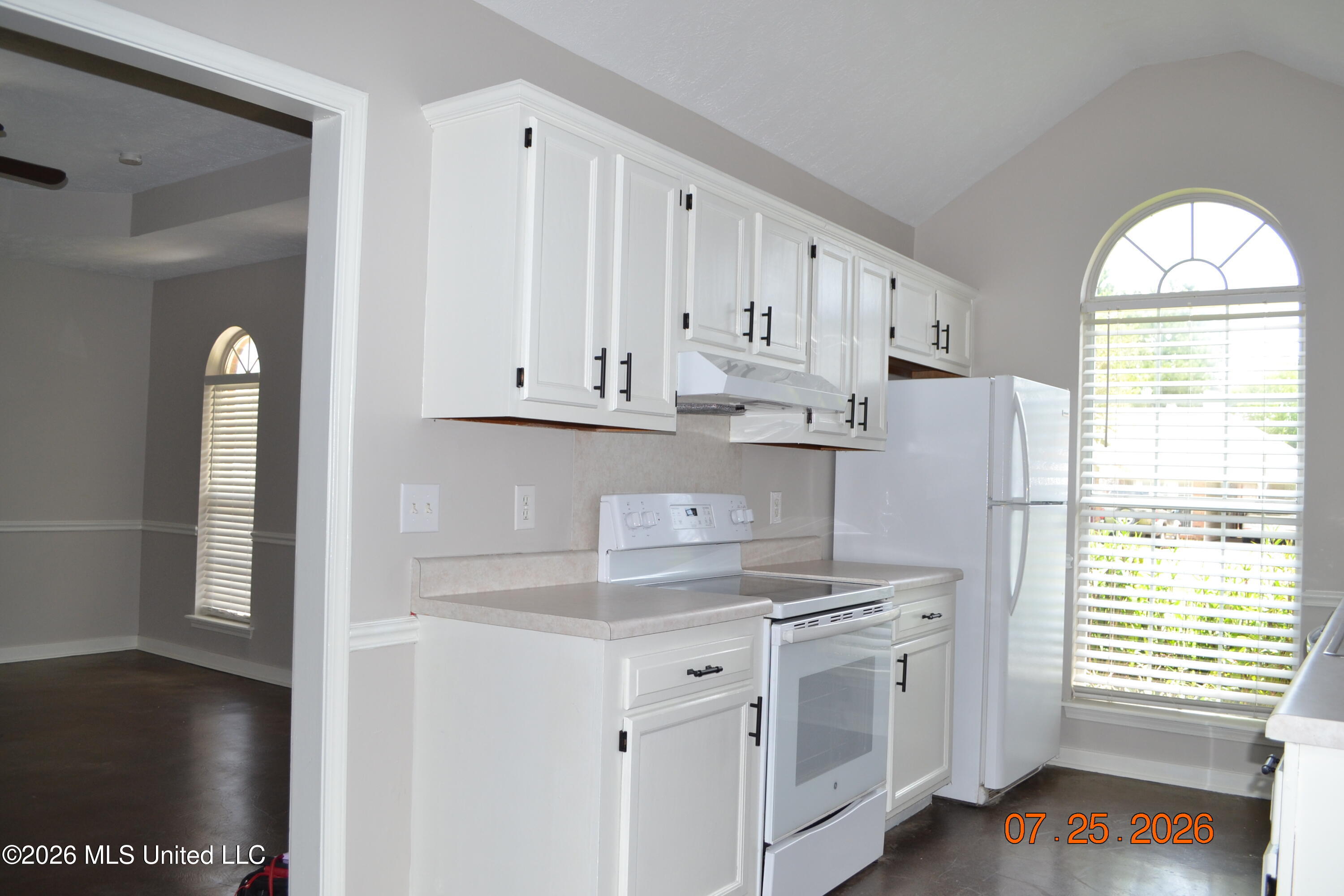 161 Greenfield Lane Property Photo 7