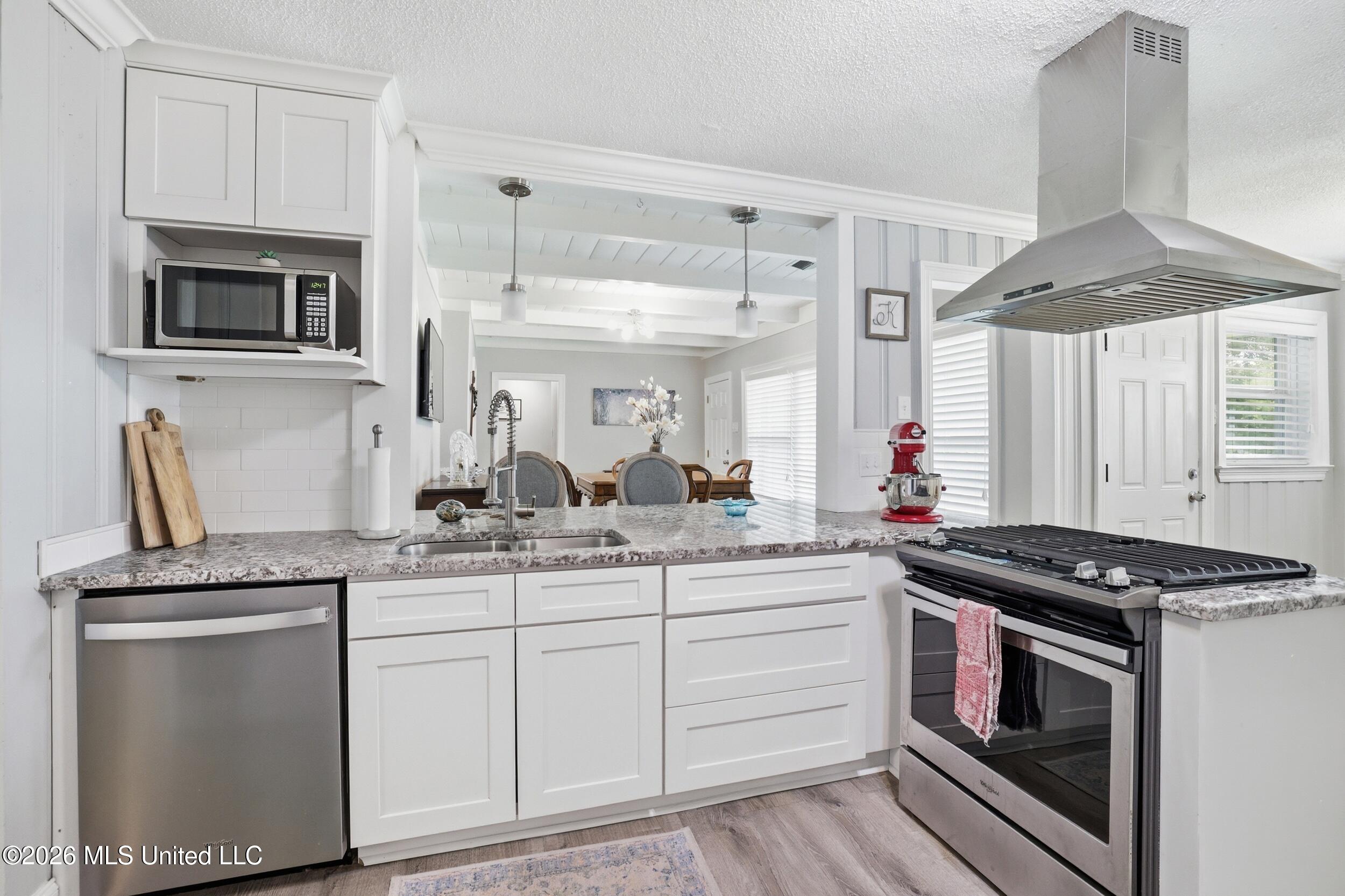 345 Popps Ferry Road Property Photo 15