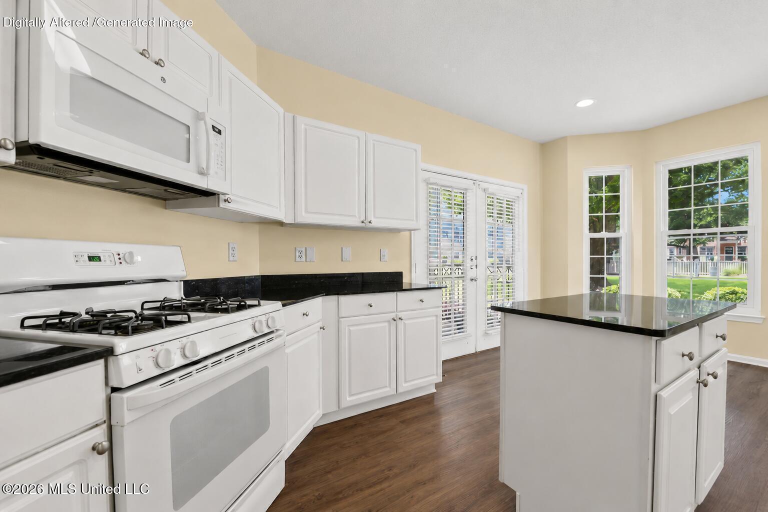 2252 Beach Drive Property Photo 12