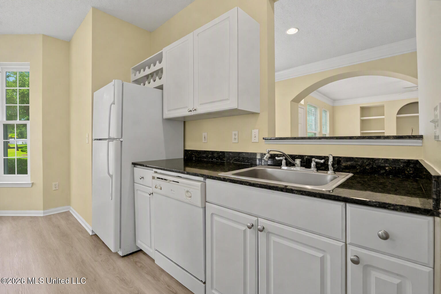 2252 Beach Drive Property Photo 16
