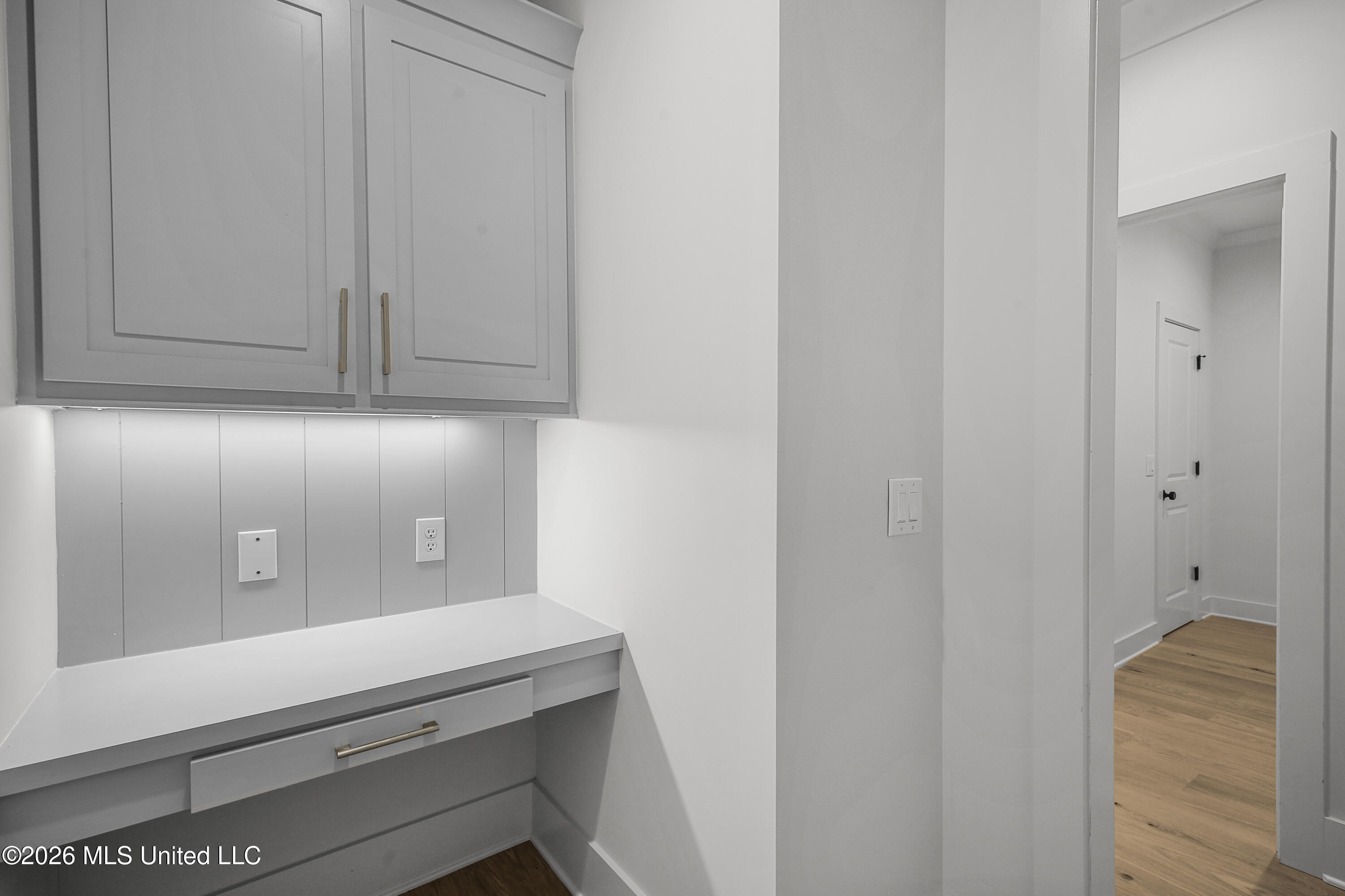 208 Benners Lane Property Photo 9
