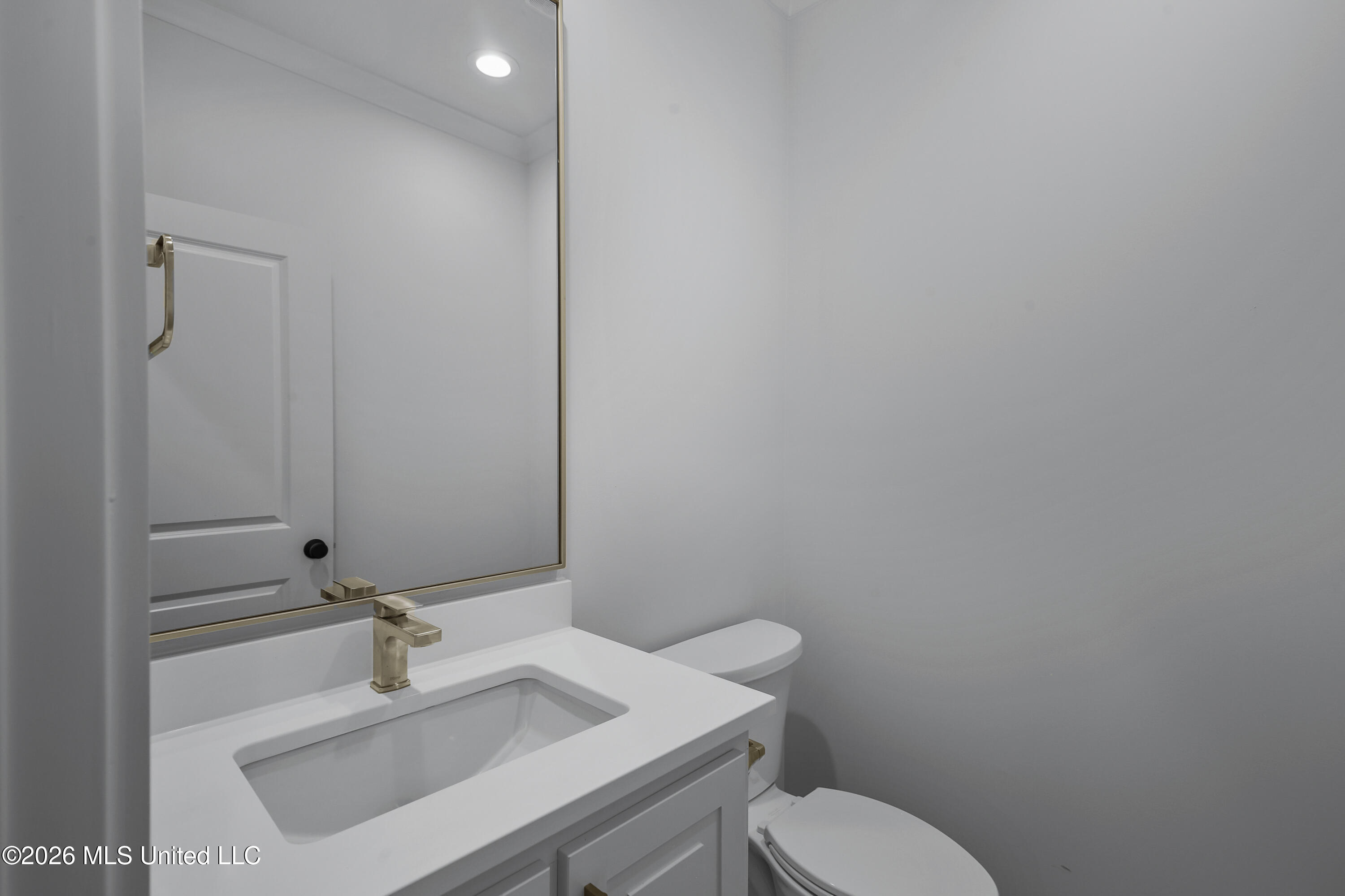 208 Benners Lane Property Photo 11
