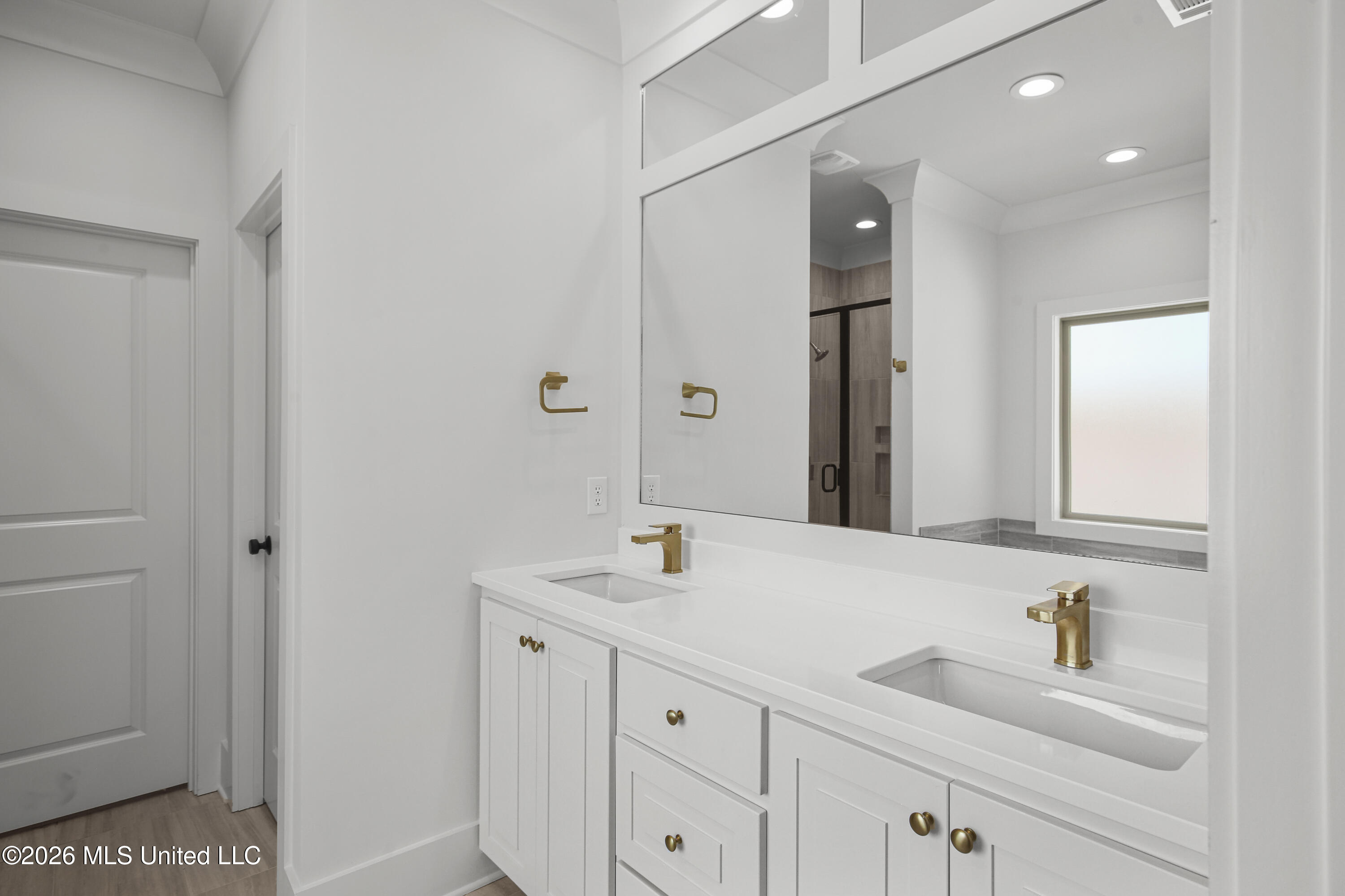 208 Benners Lane Property Photo 13