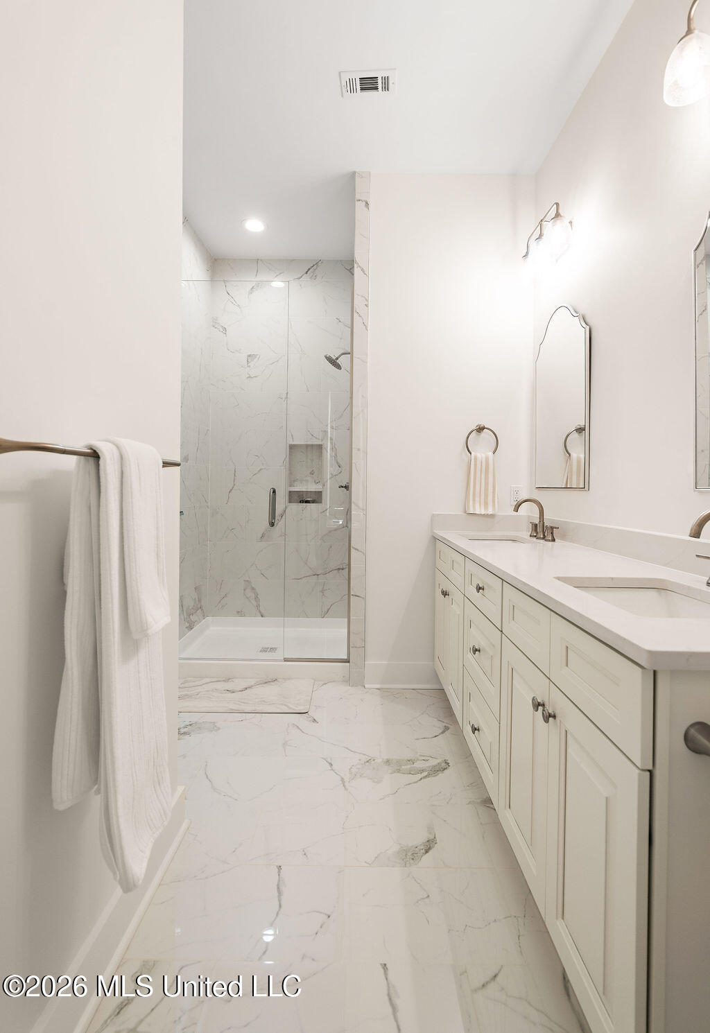 124 Court Street Property Photo 18