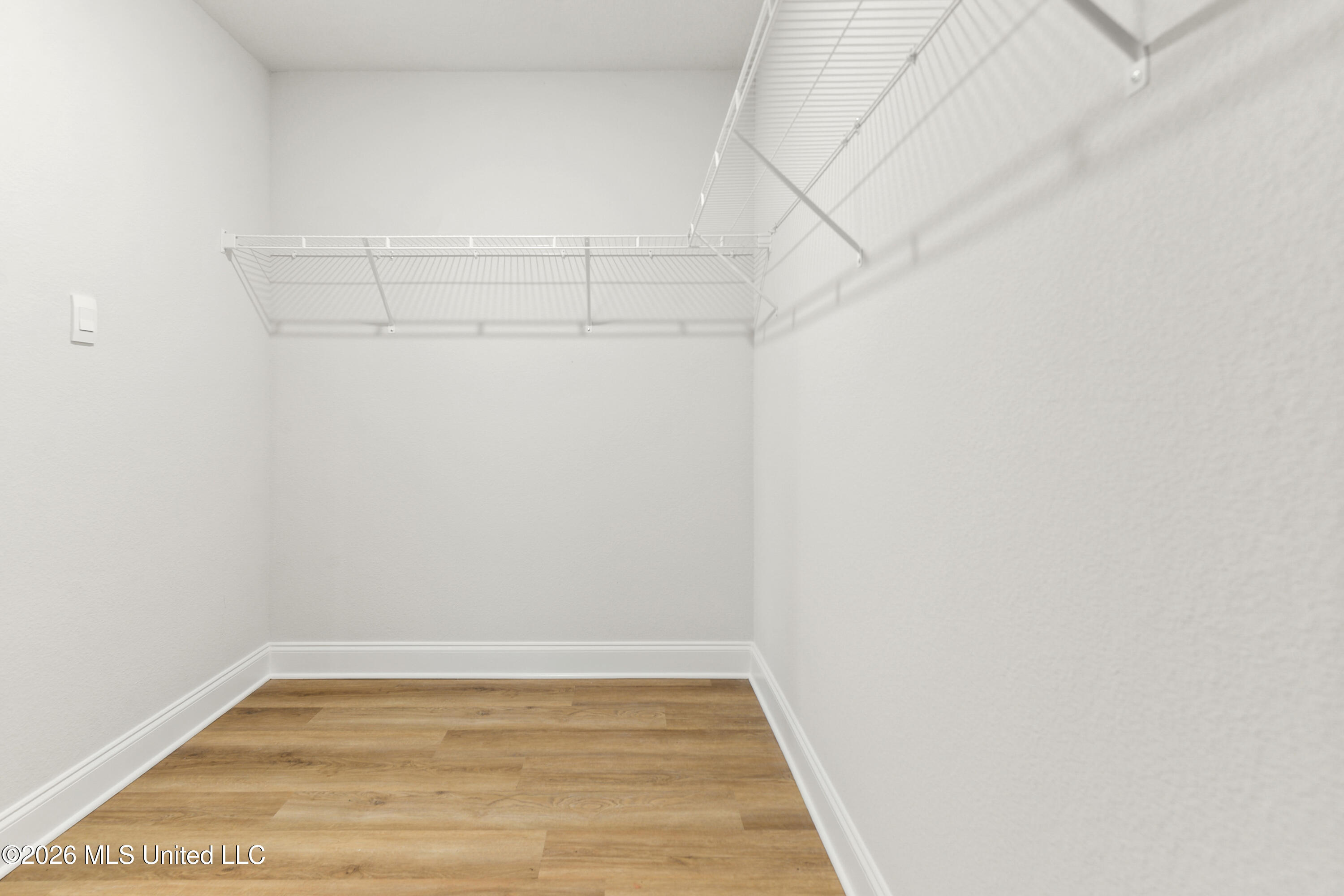13104 Carnival Circle Property Photo 18