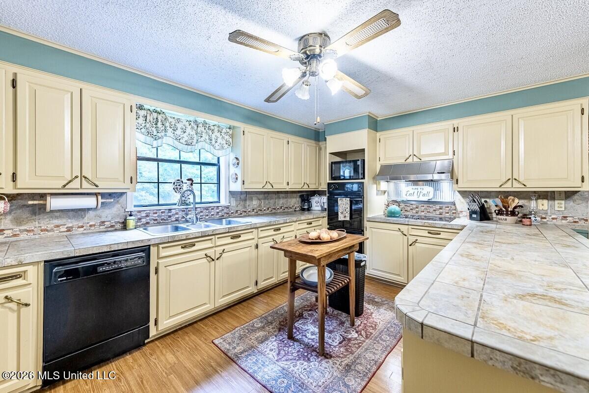 5 Spokane Road Property Photo 7