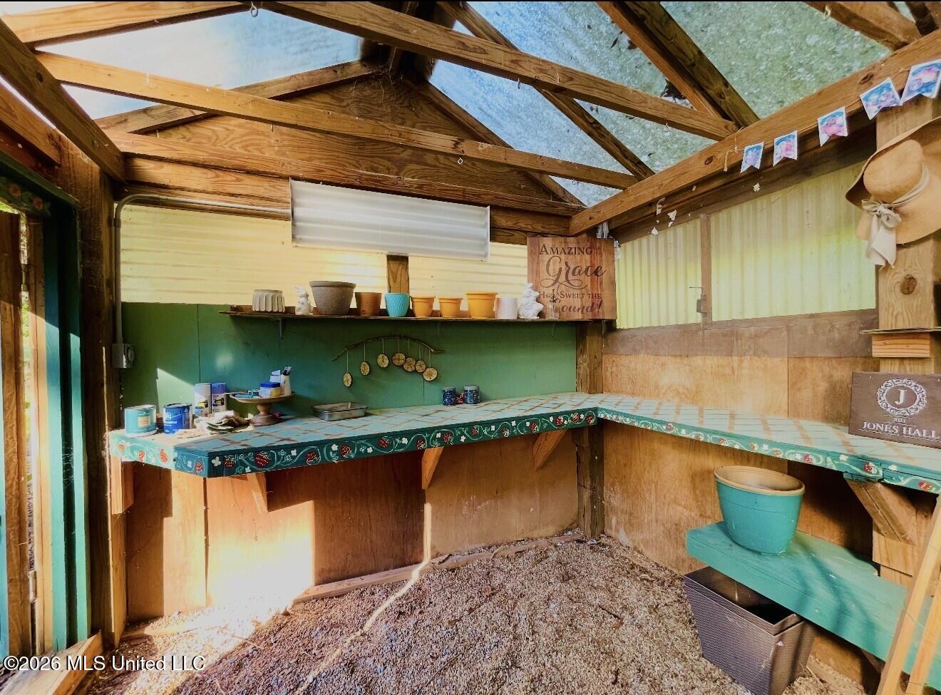 5 Spokane Road Property Photo 44