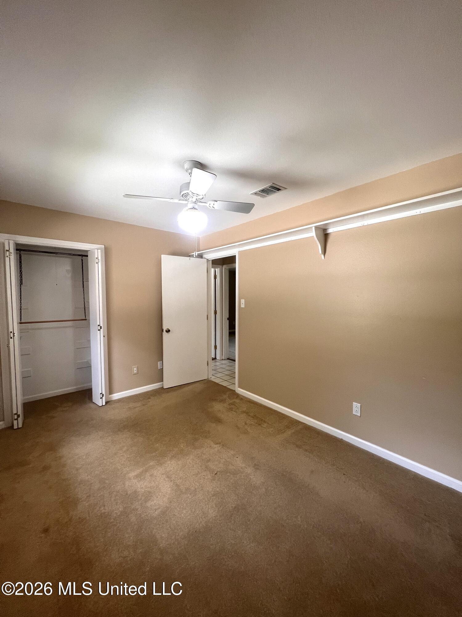 15309-r Royal Street Property Photo 12