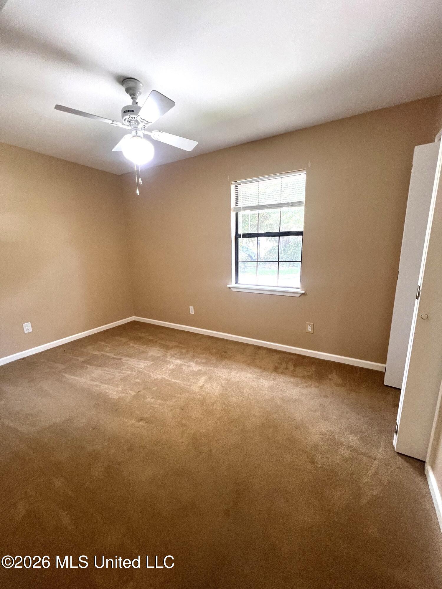 15309-r Royal Street Property Photo 13