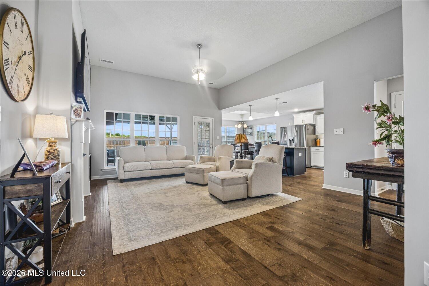 3184 Magnolia Bloom Drive Property Photo 7