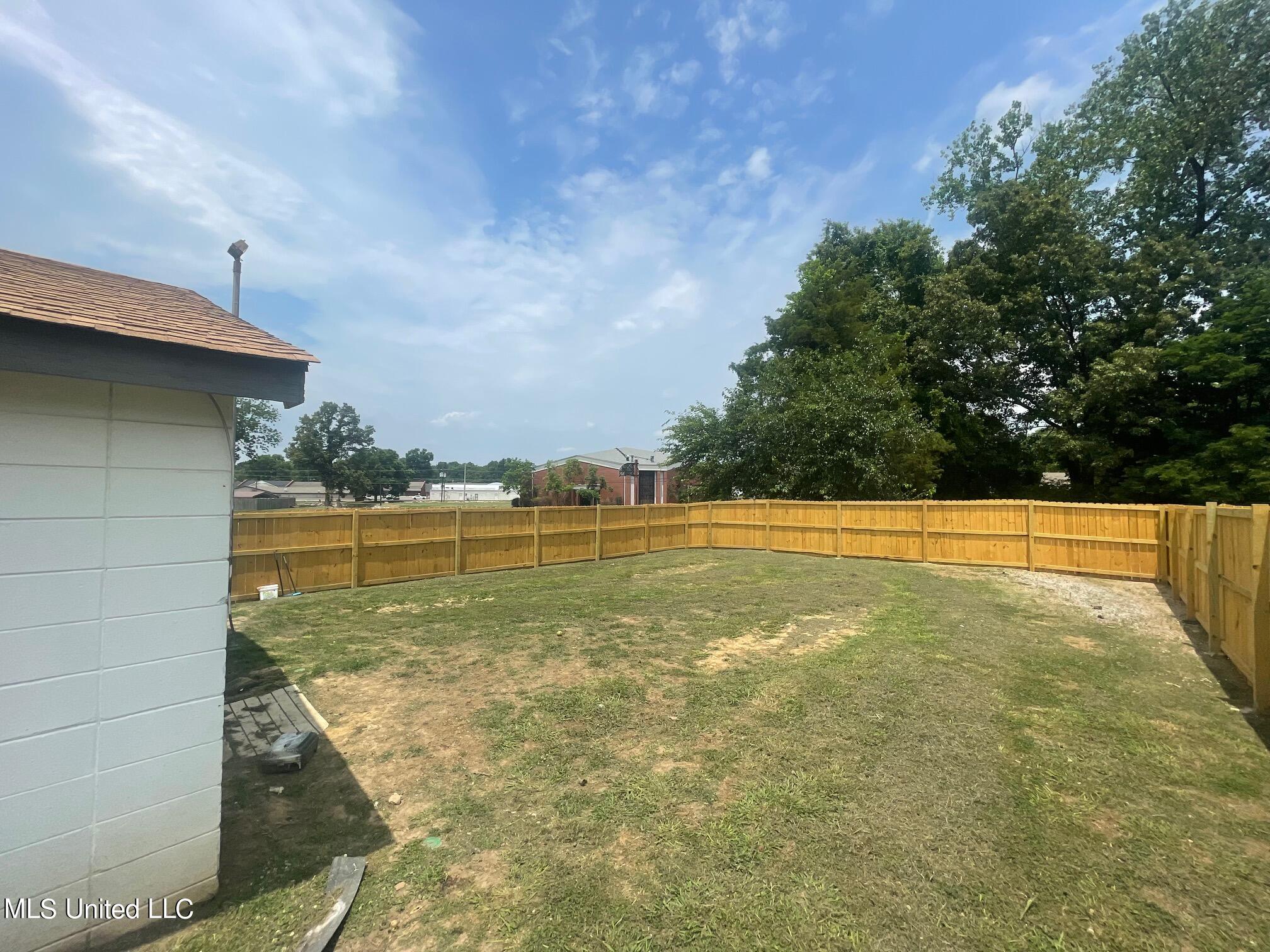 8840 N Highway 51 Property Photo 8