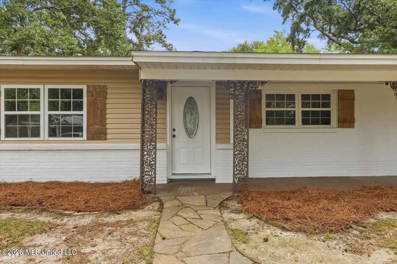 3218 Eastland Drive Property Photo 4