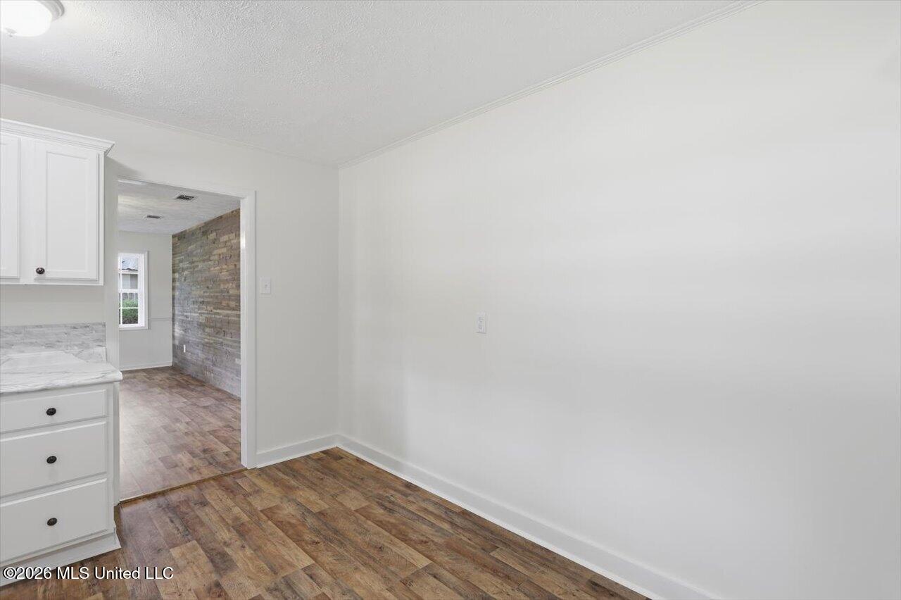 3218 Eastland Drive Property Photo 12