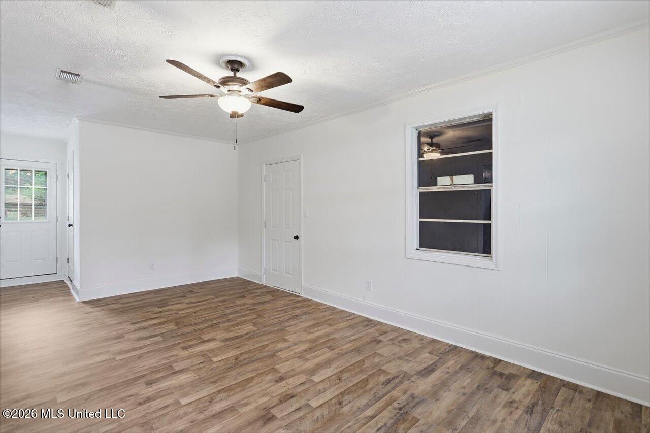 3218 Eastland Drive Property Photo 13