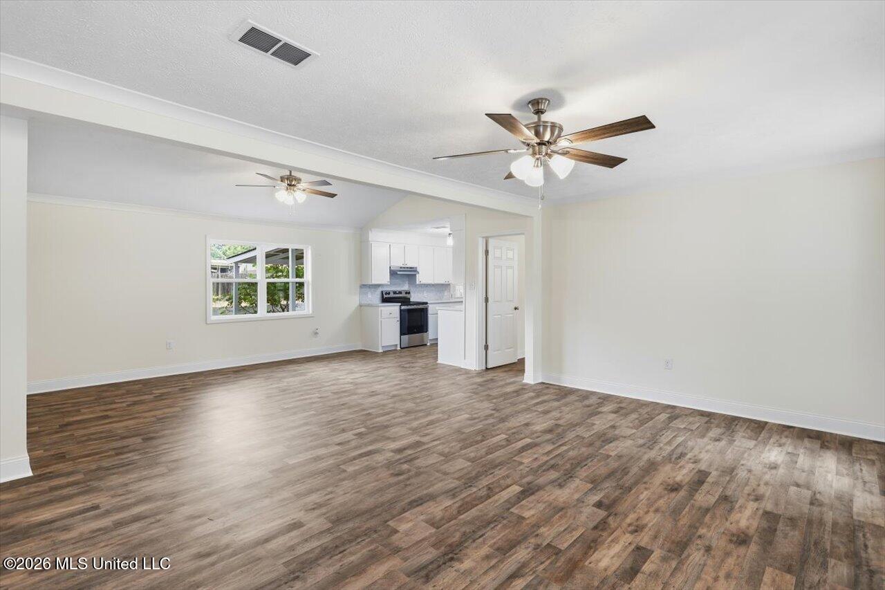 232 Trojan Drive Property Photo 5