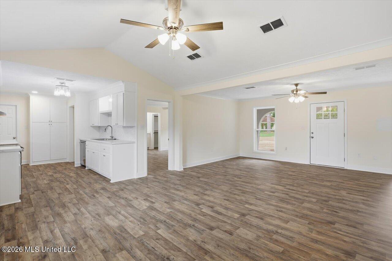 232 Trojan Drive Property Photo 14