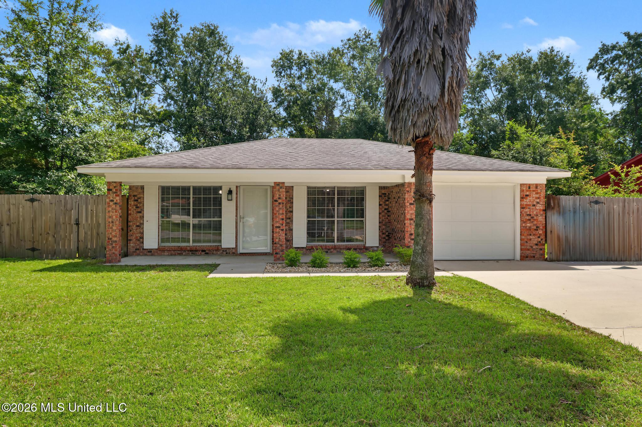 32 Brittany Court Property Photo 1