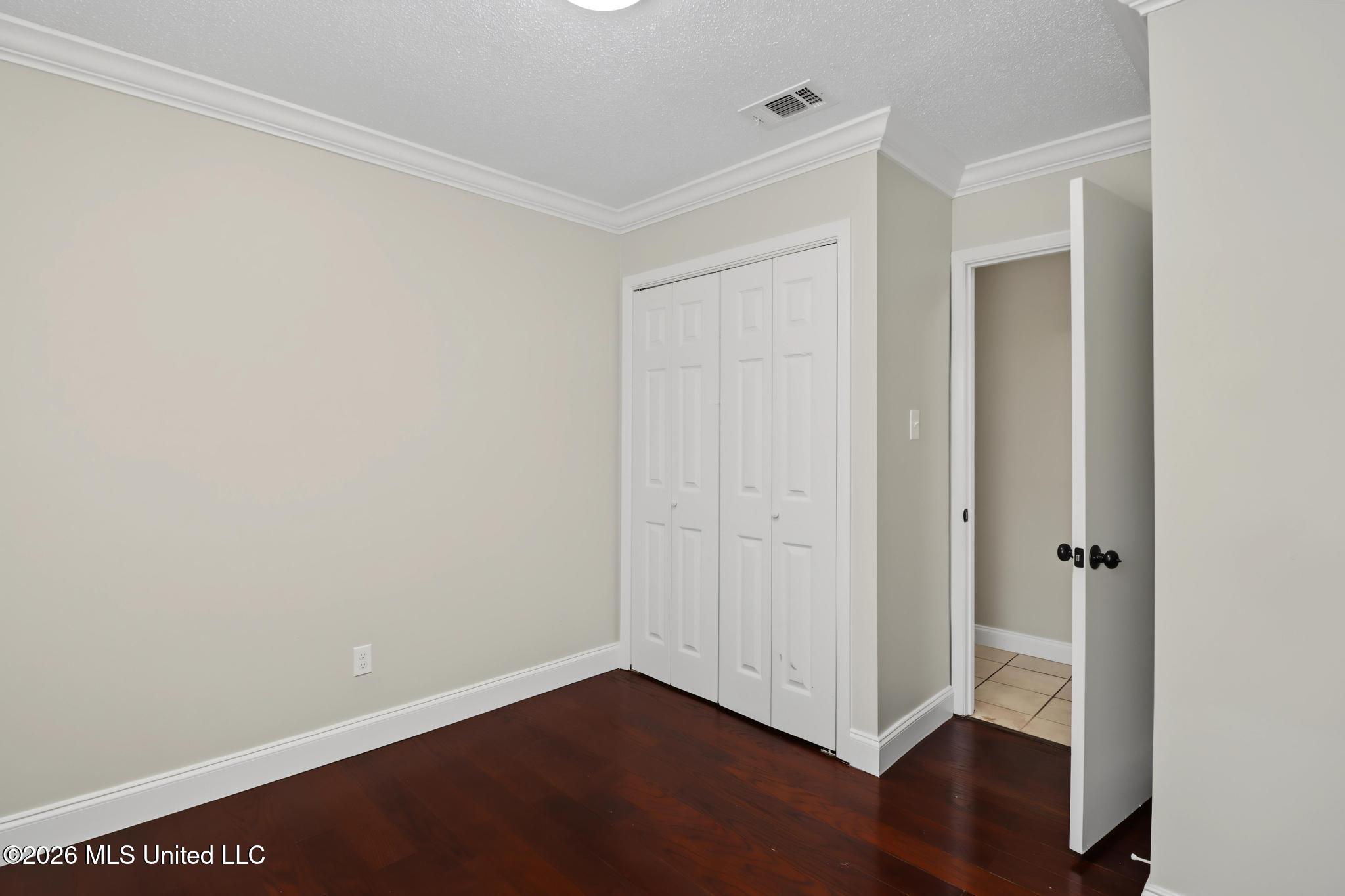 32 Brittany Court Property Photo 16