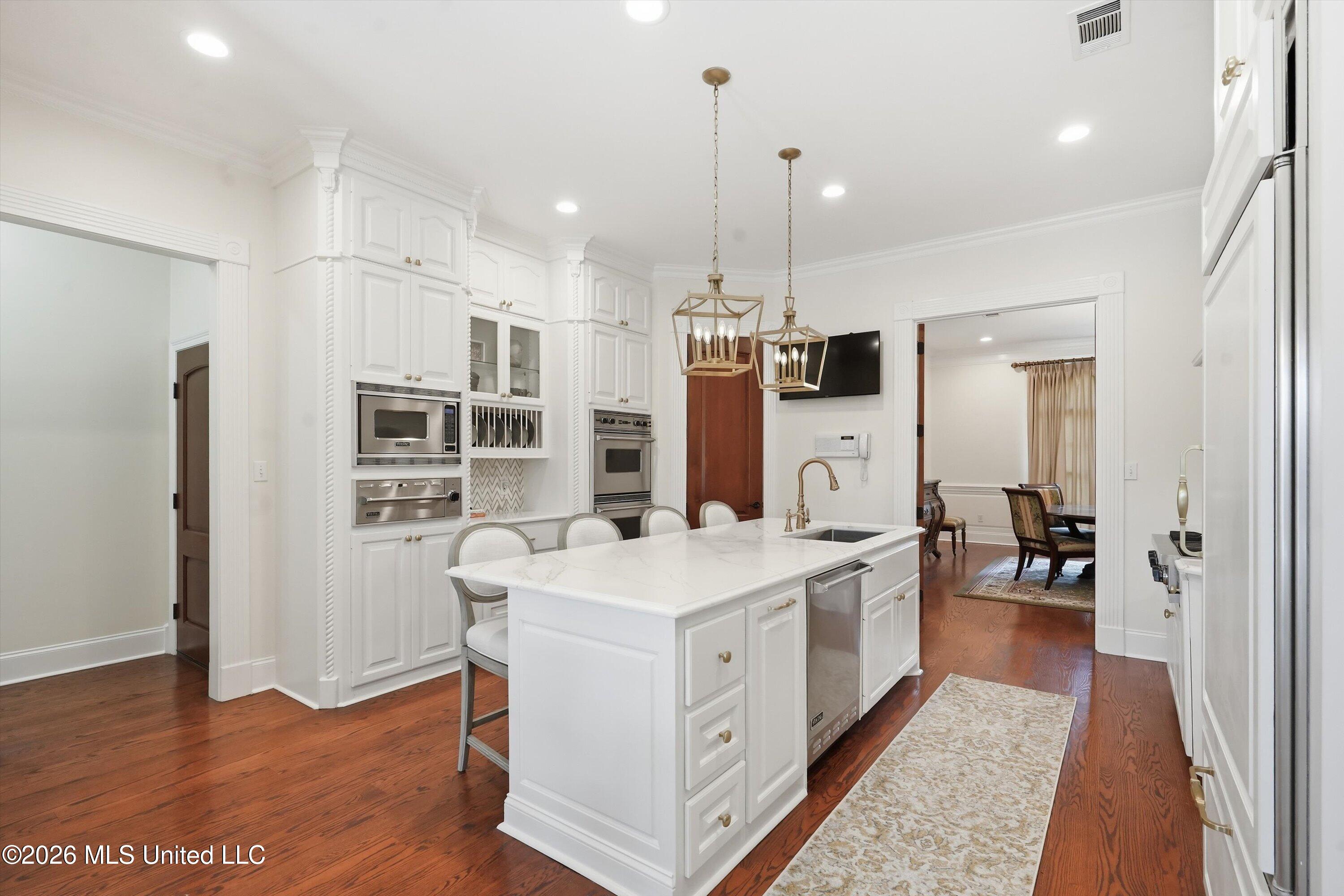 301 Pinehurst Circle Property Photo 20
