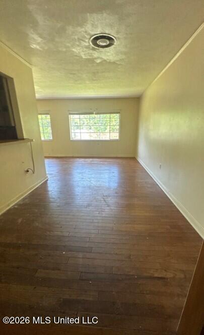 318 John Allen Street Property Photo 6