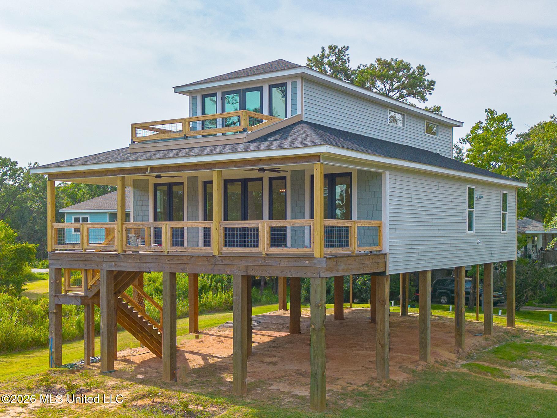 6601 April Bayou Drive Property Photo 1