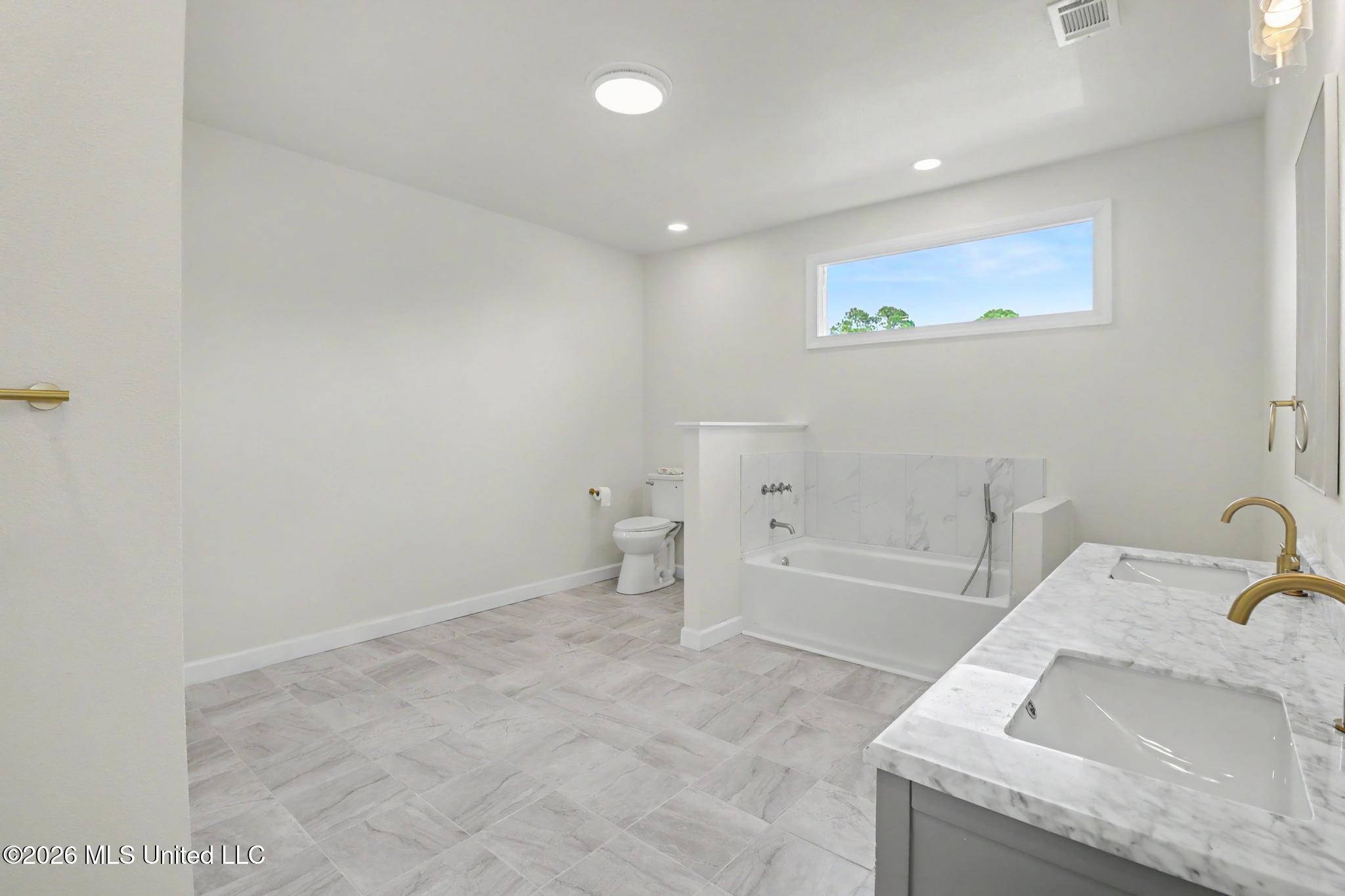 6601 April Bayou Drive Property Photo 29