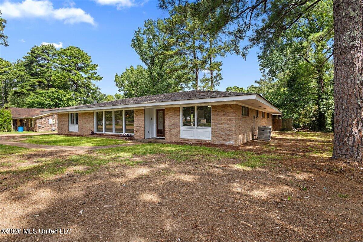 640 Briarwood Drive Property Photo 29