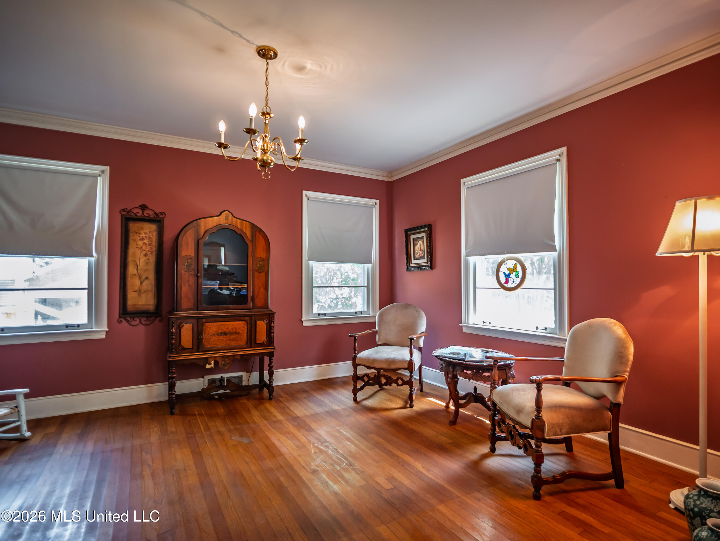 311 N Main Street Property Photo 5