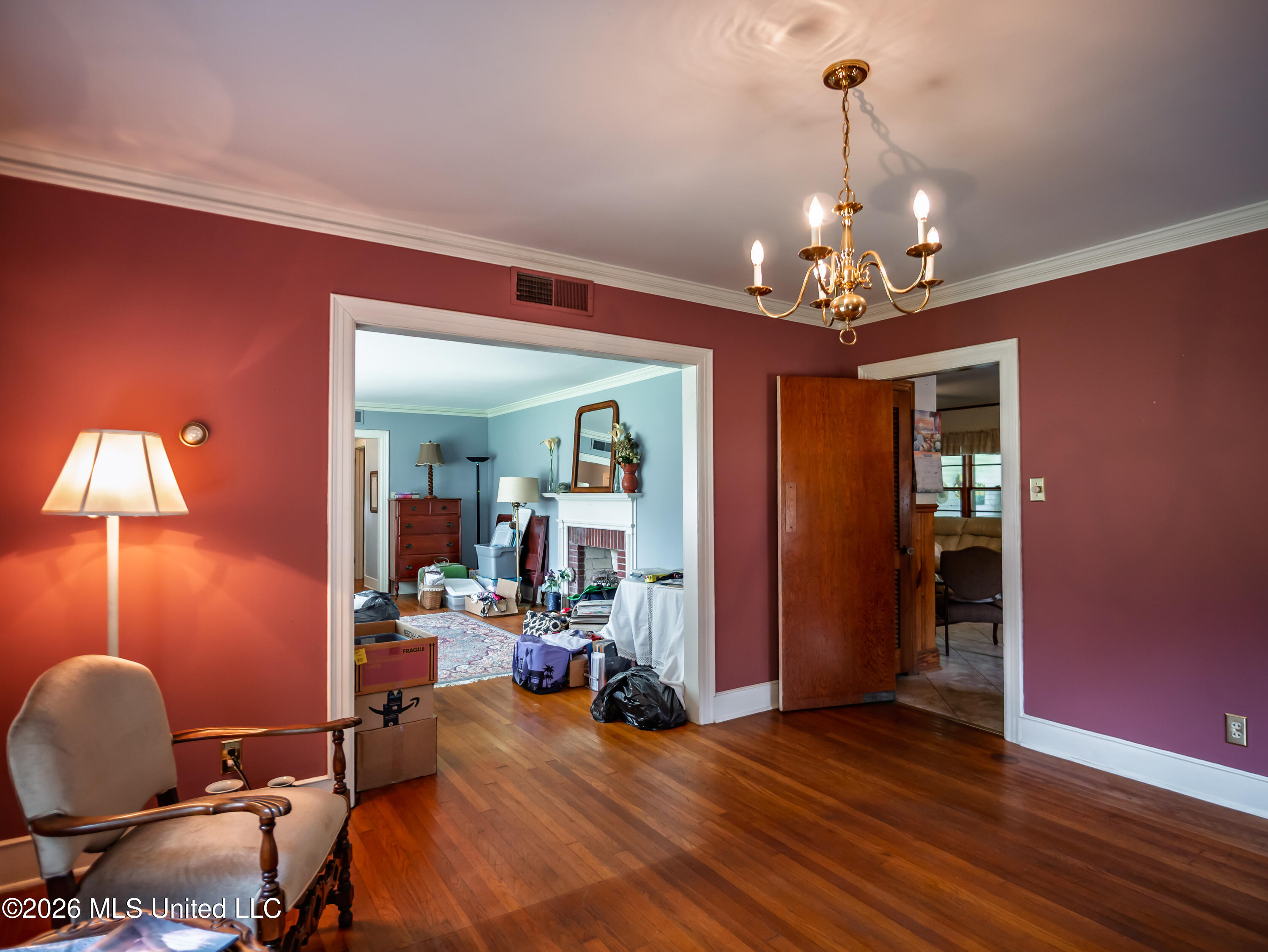 311 N Main Street Property Photo 6