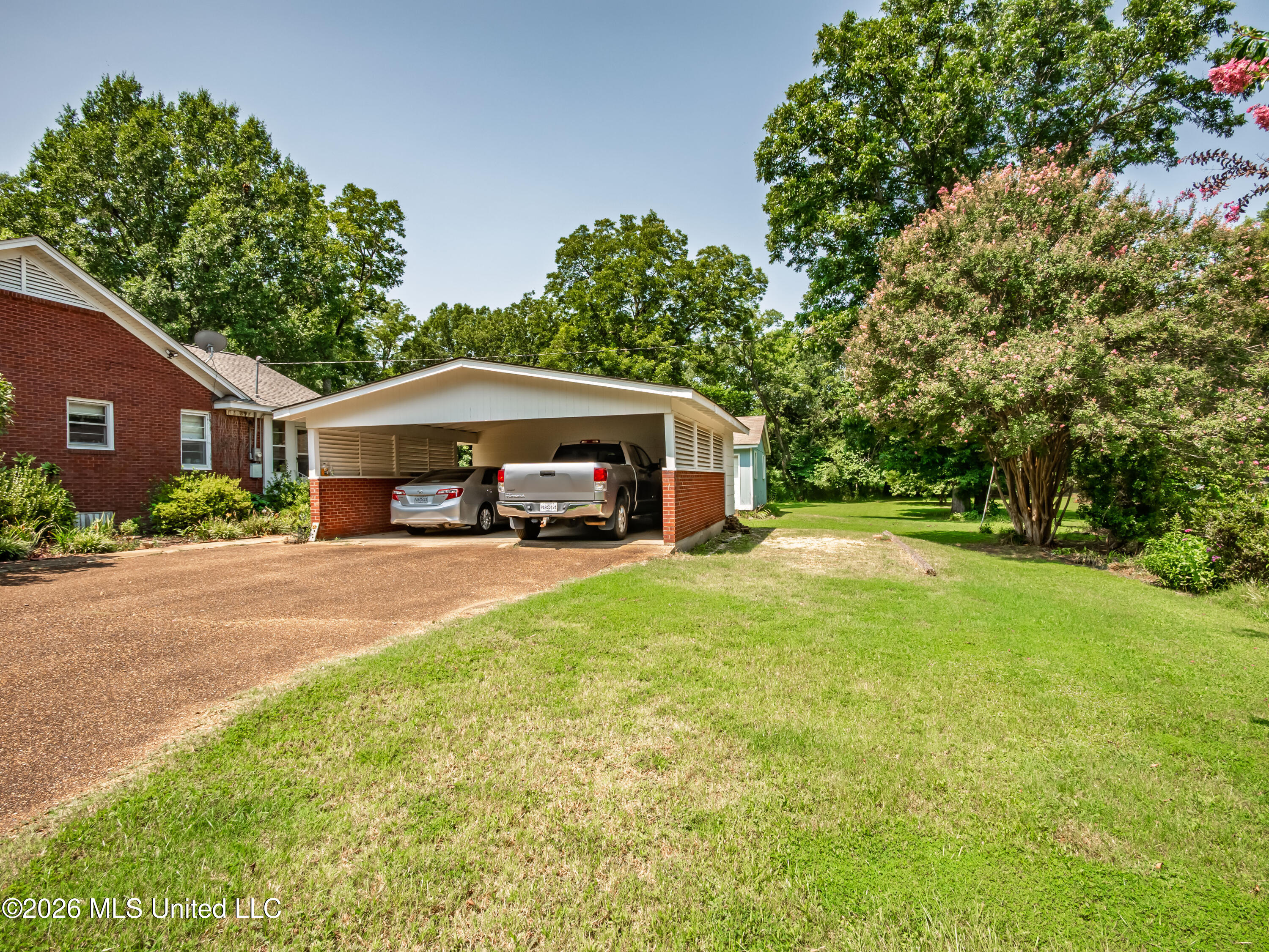 311 N Main Street Property Photo 56