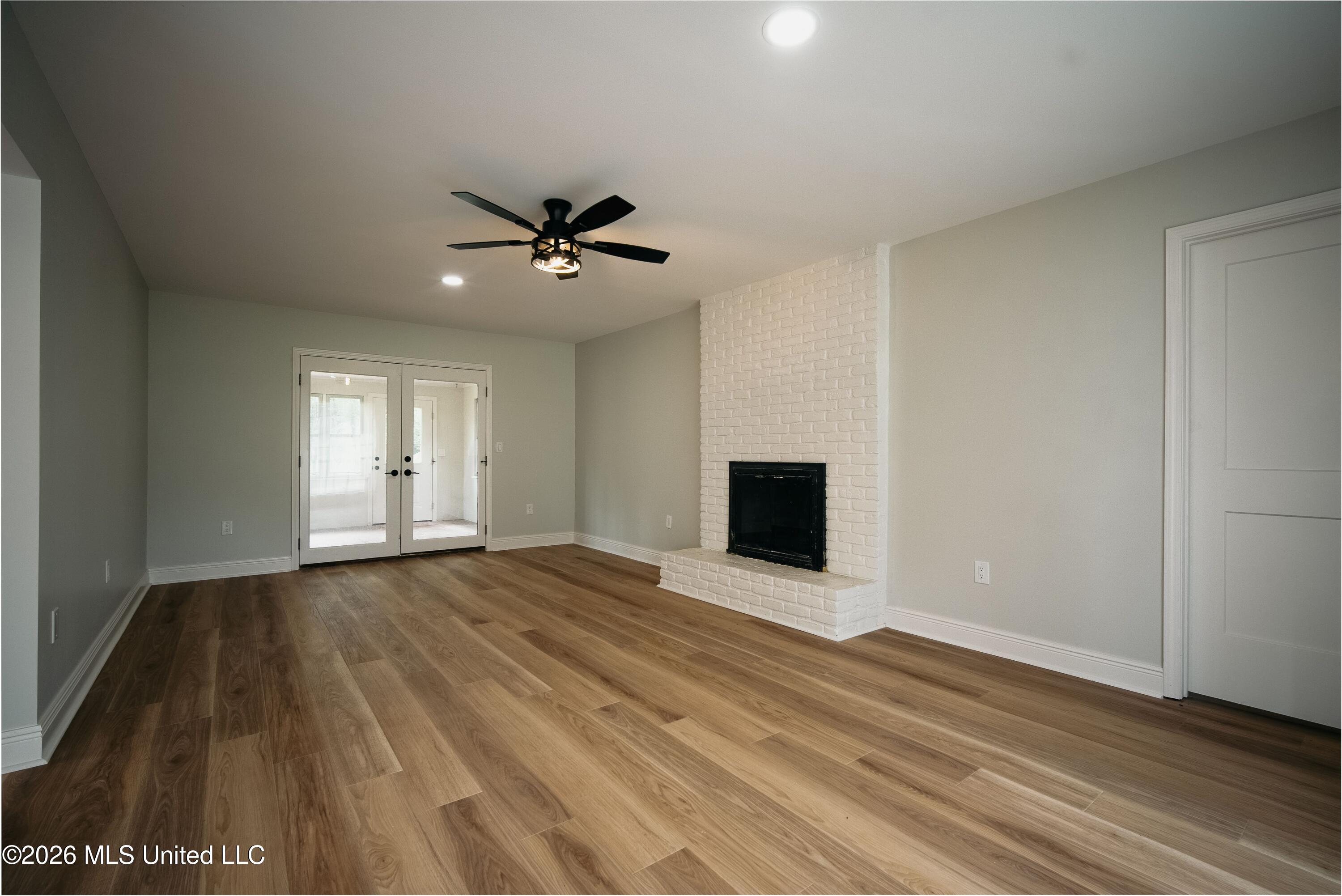 7528 Pineridge Drive Property Photo 21