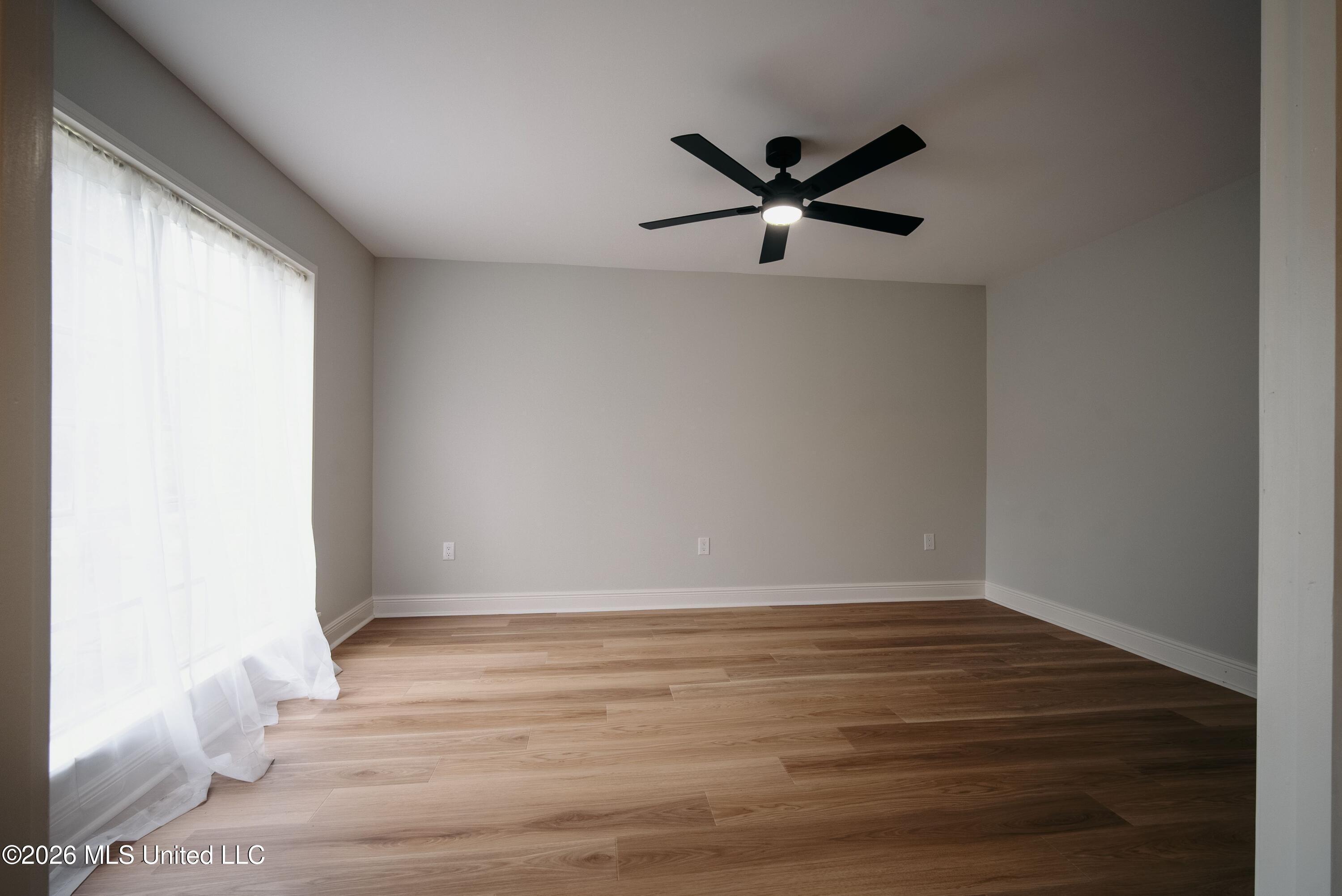 7528 Pineridge Drive Property Photo 26