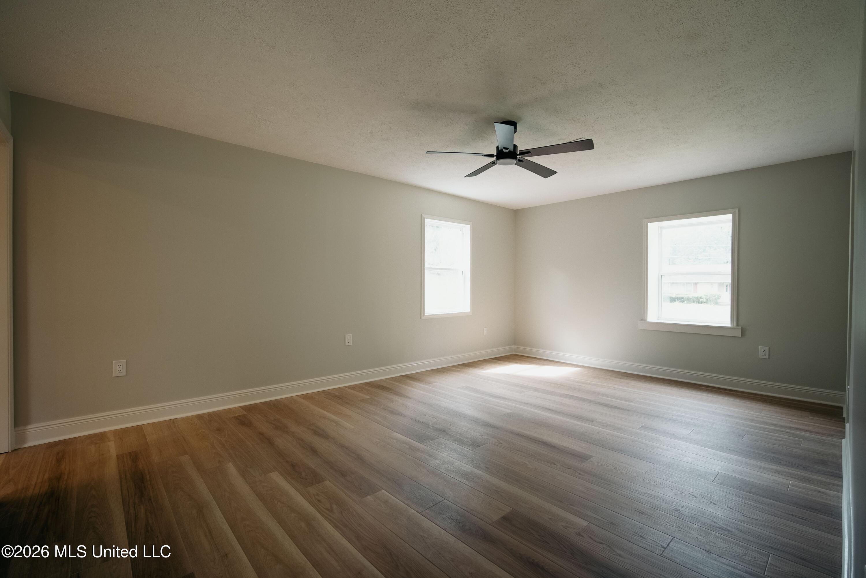 7528 Pineridge Drive Property Photo 29