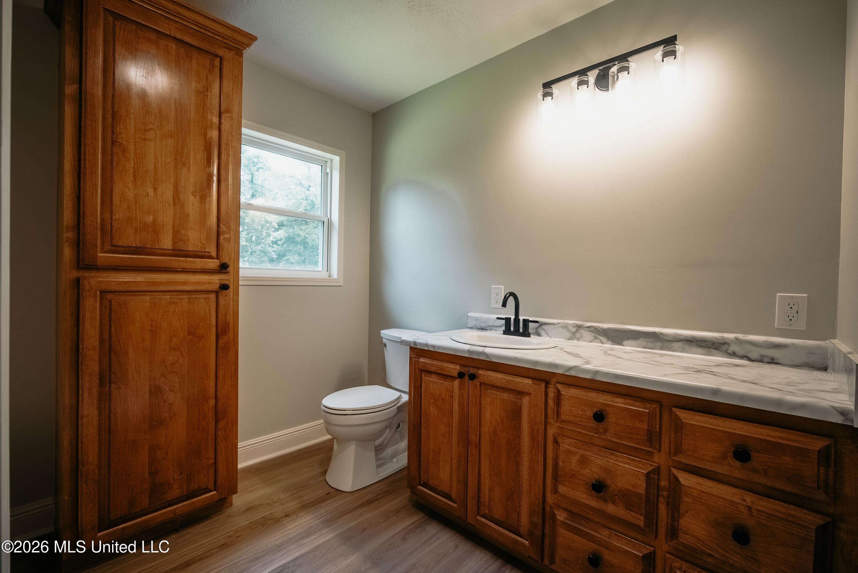 7528 Pineridge Drive Property Photo 34