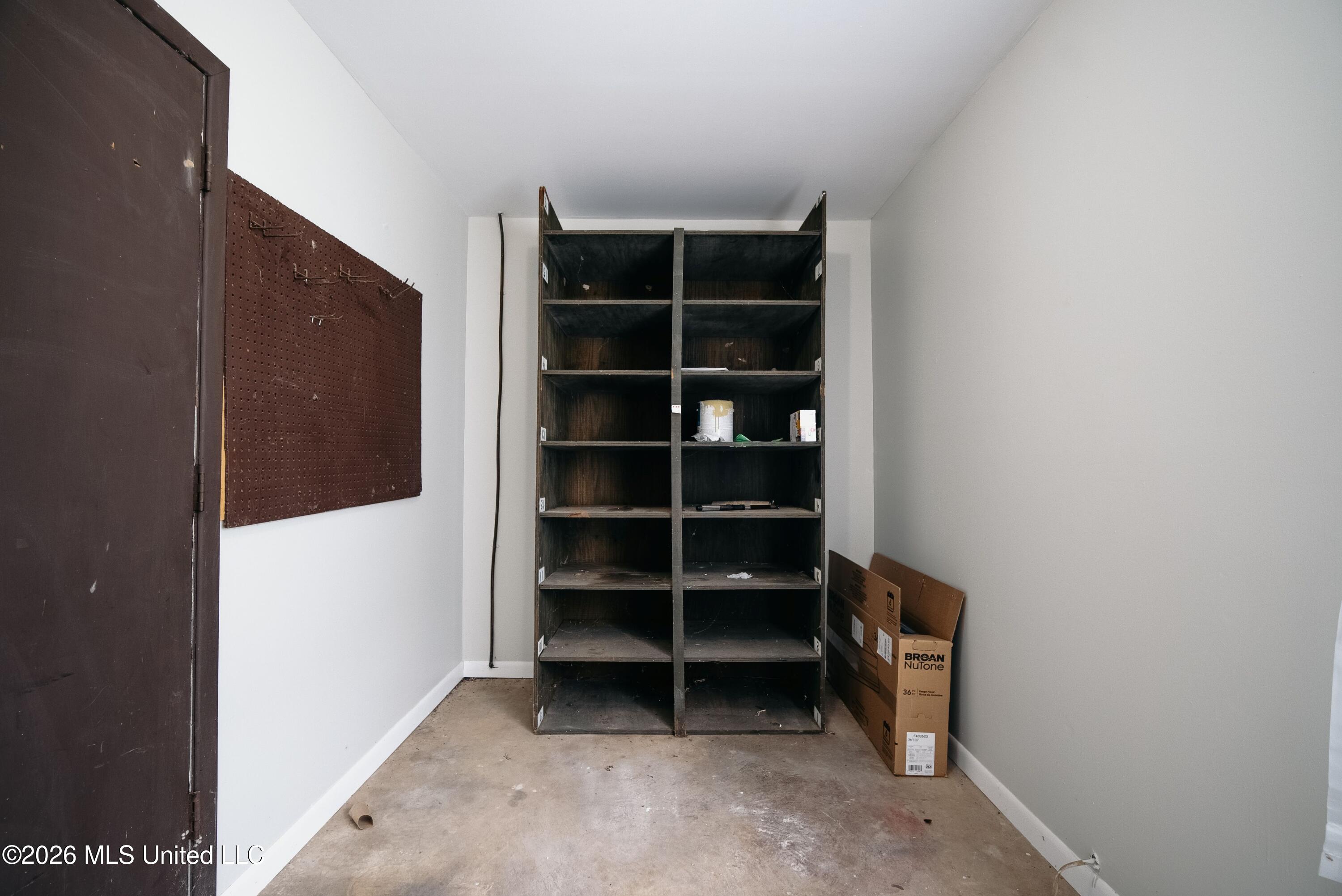 7528 Pineridge Drive Property Photo 39